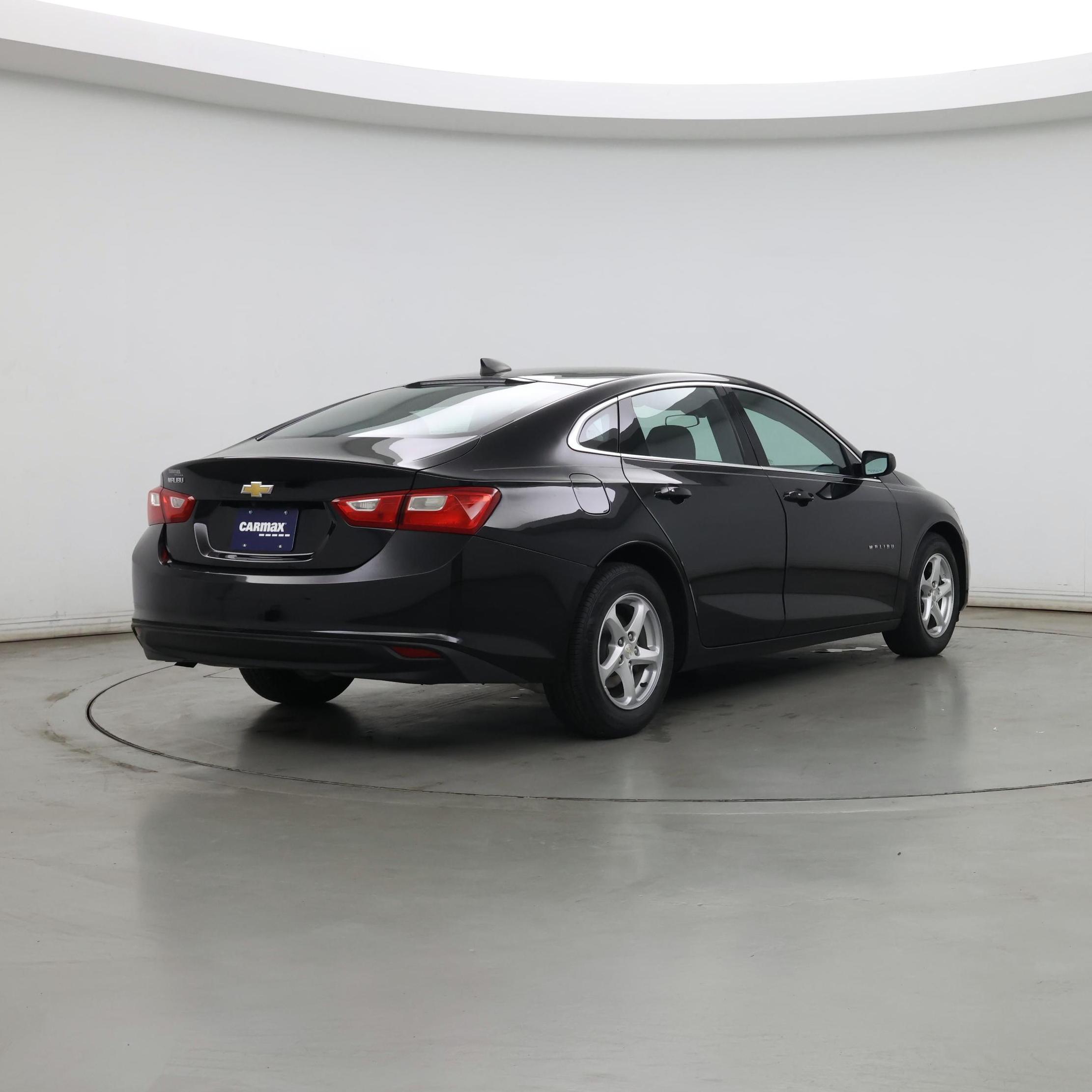 Thumbnail: 2018 Chevrolet Malibu - 8