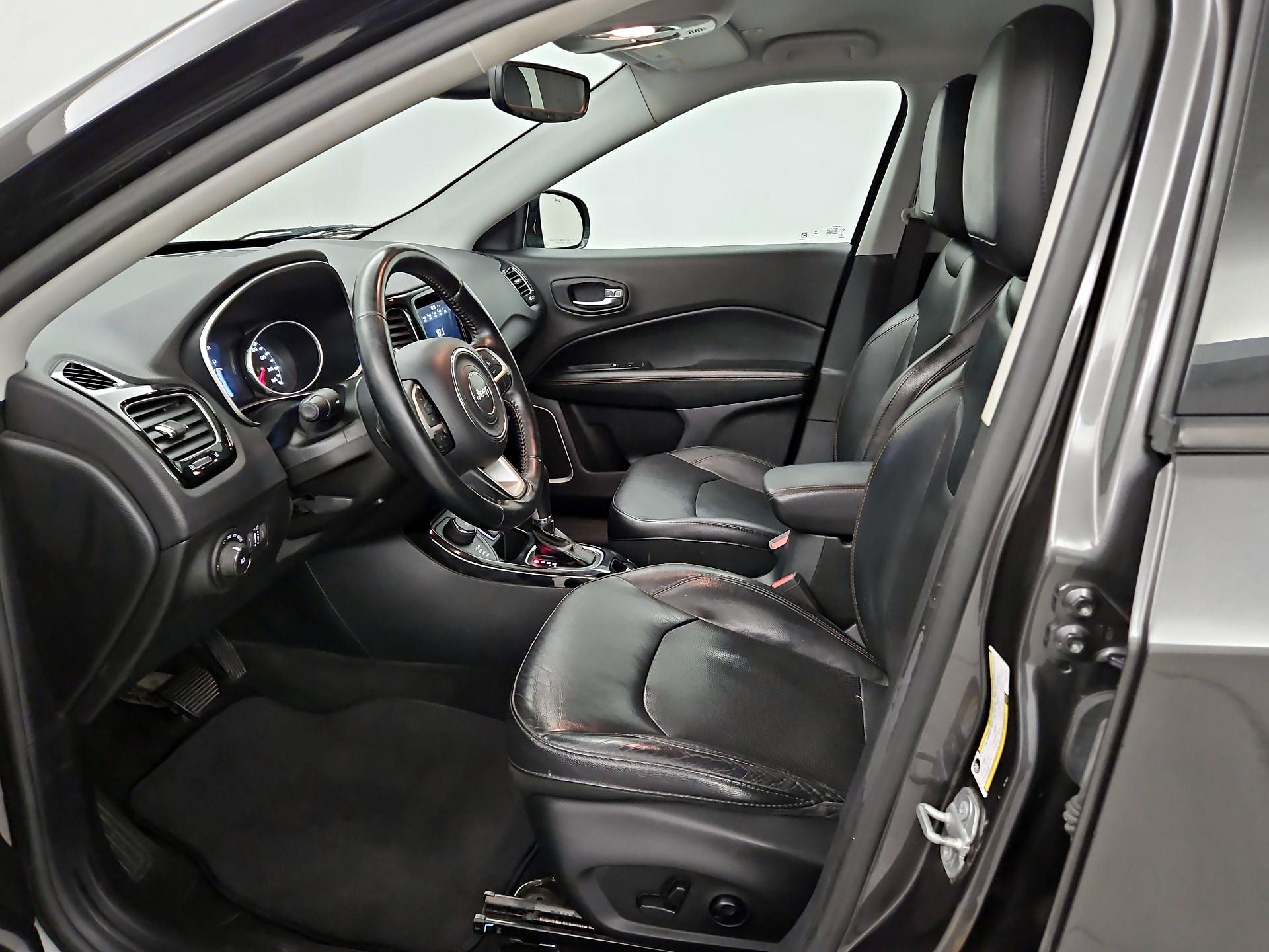 Thumbnail: 2018 Jeep Compass - 11