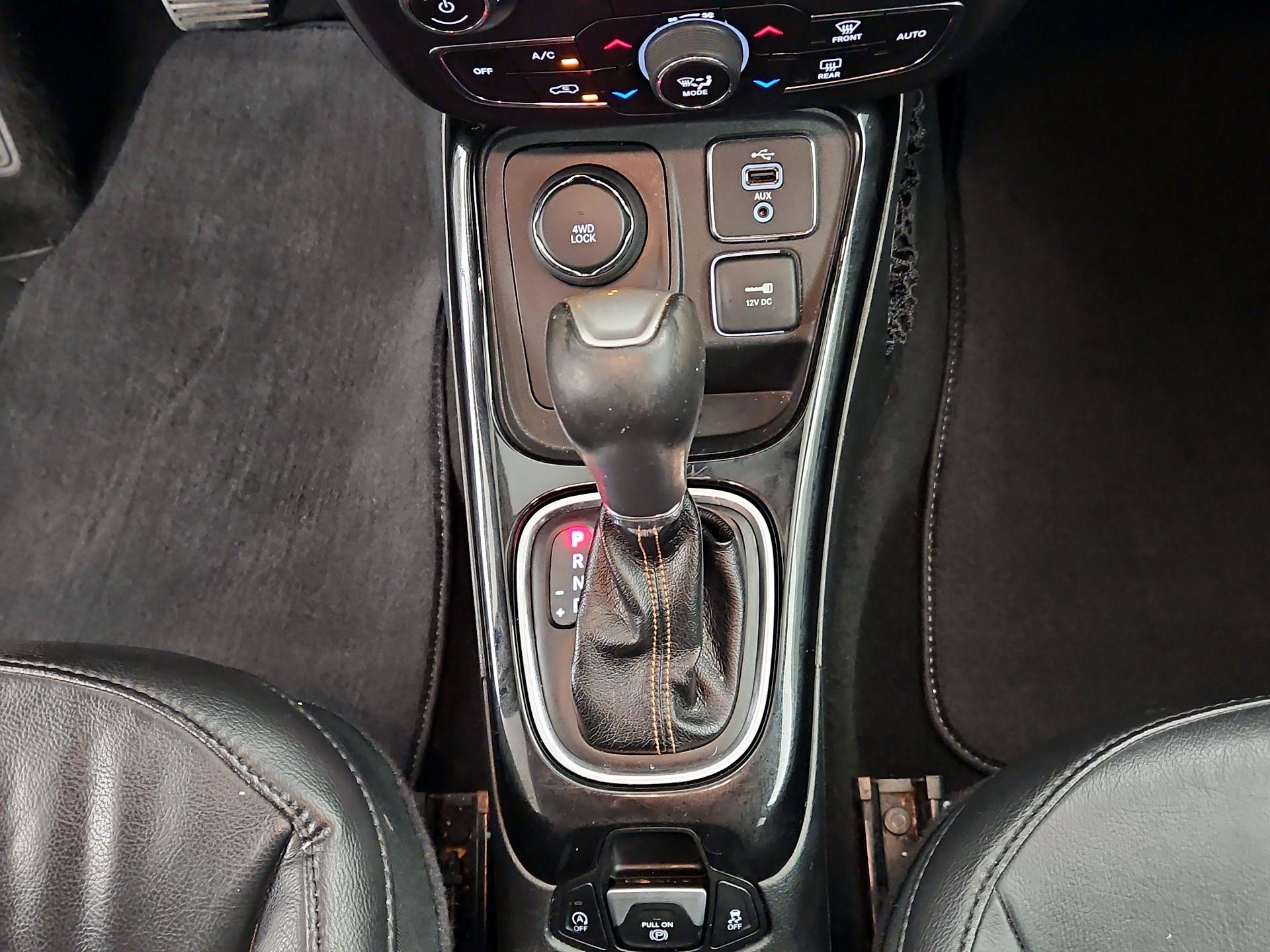 Thumbnail: 2018 Jeep Compass - 17