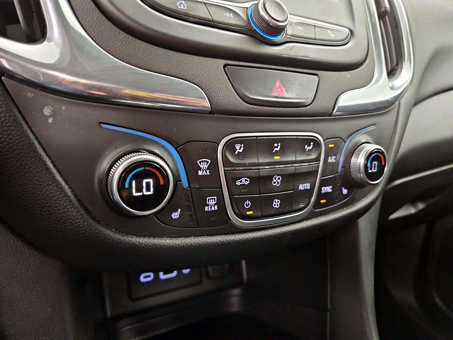 Thumbnail: 2020 Chevrolet Equinox - 16