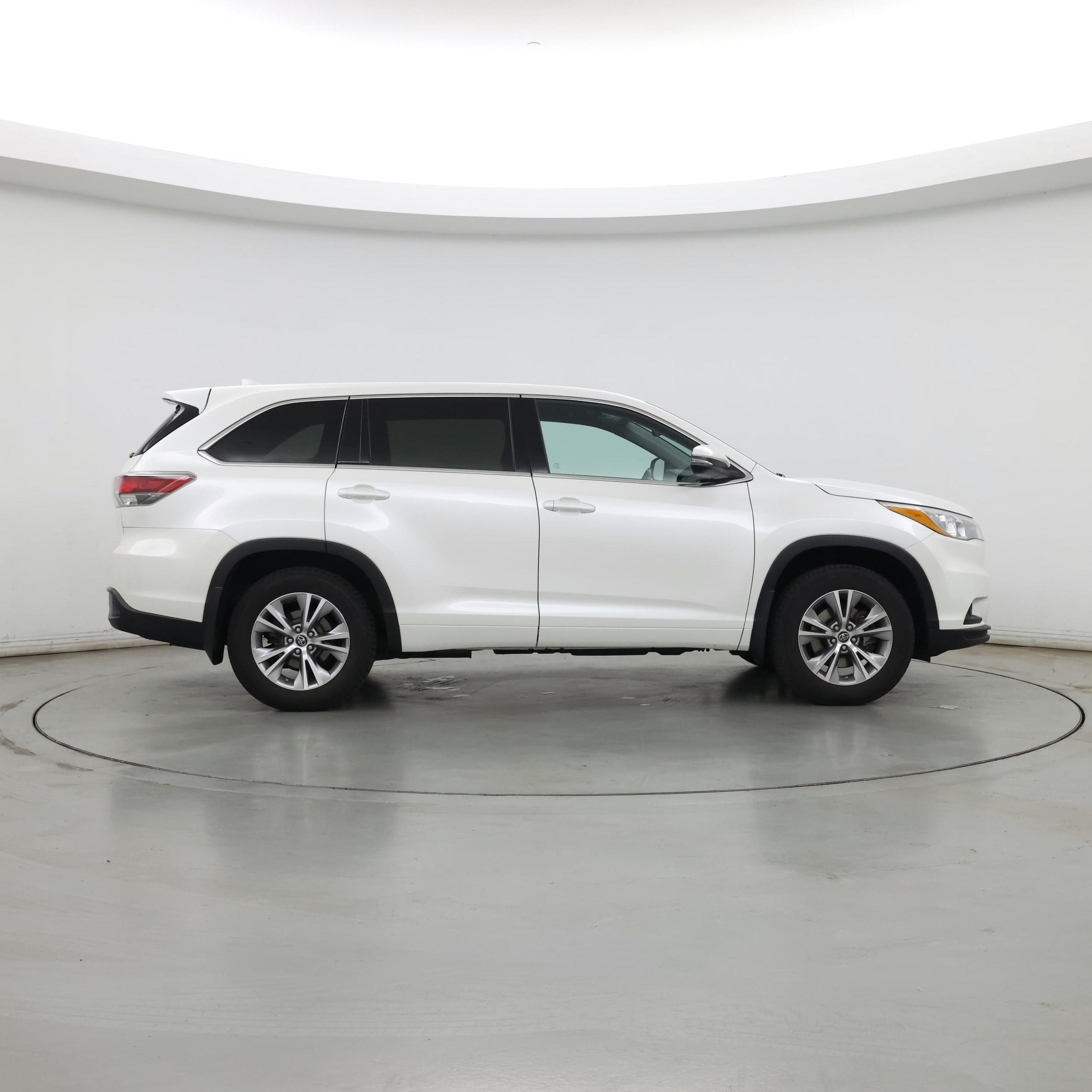 Thumbnail: 2016 Toyota Highlander - 7