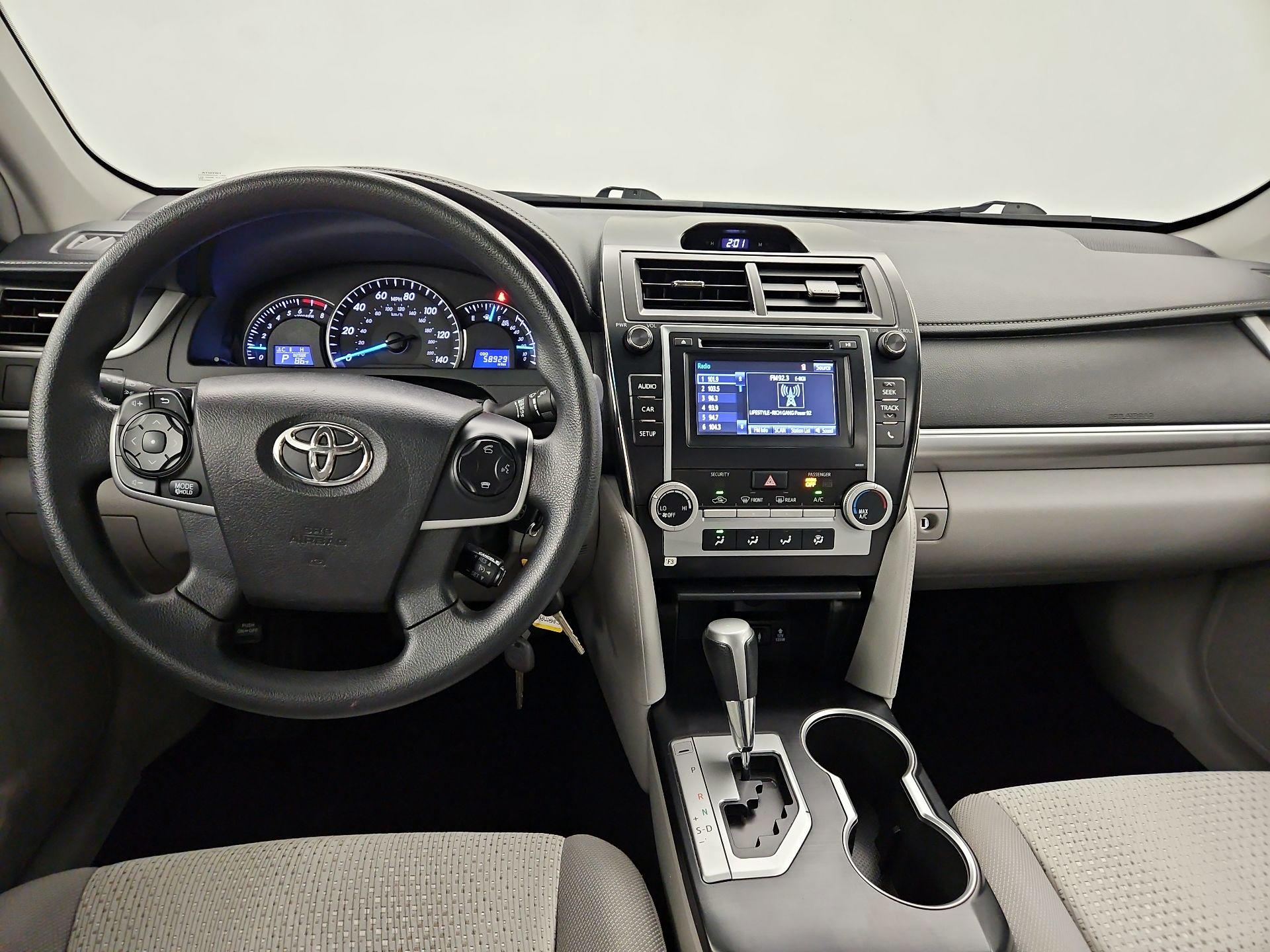 Thumbnail: 2014 Toyota Camry - 9