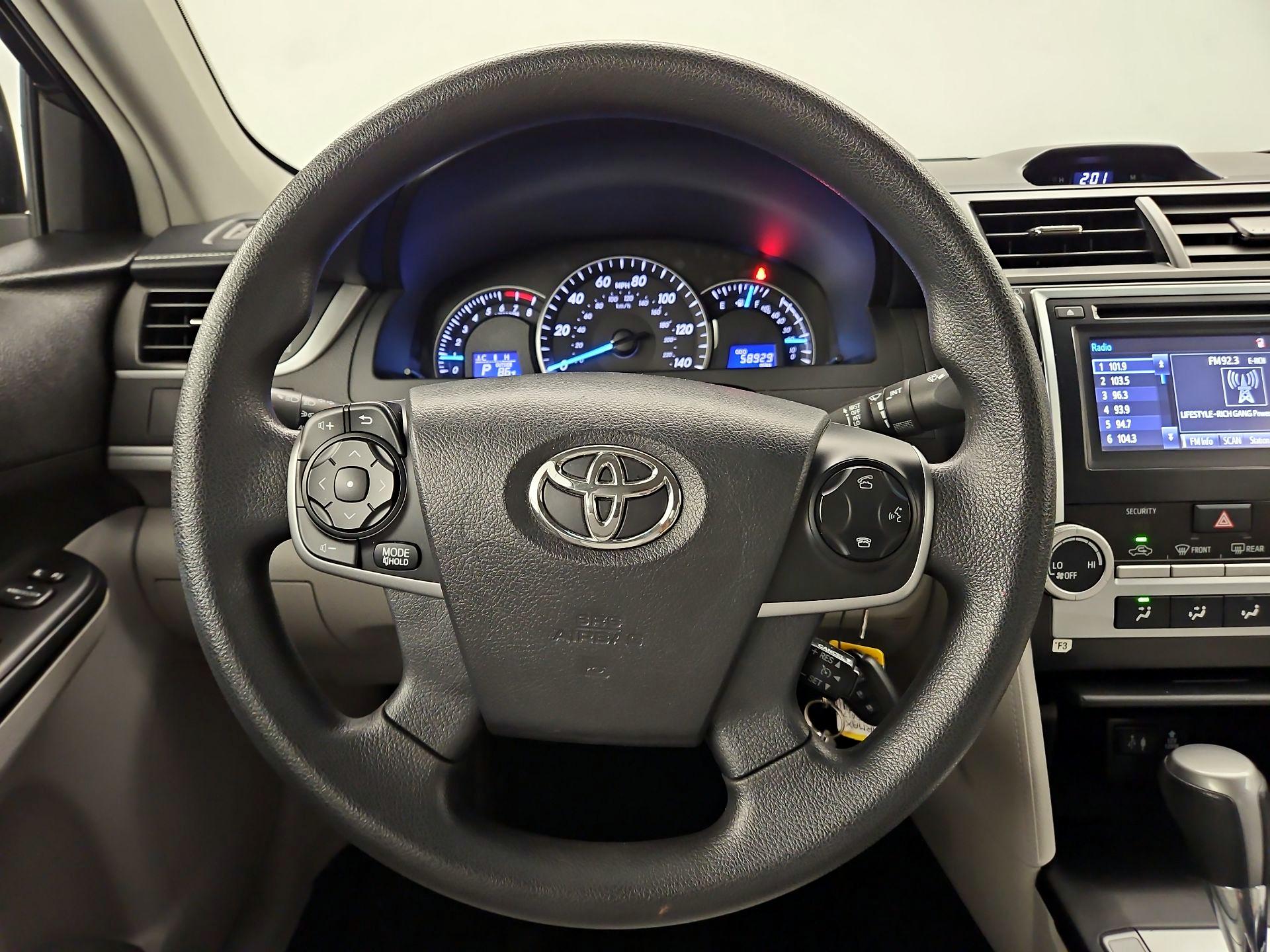 Thumbnail: 2014 Toyota Camry - 10