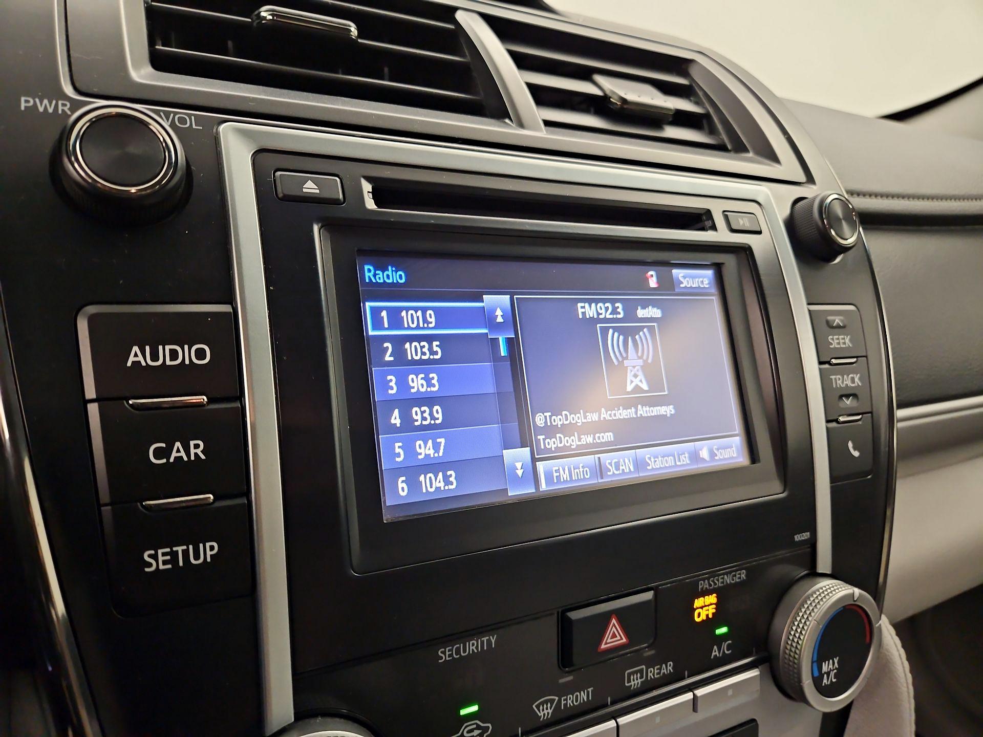 Thumbnail: 2014 Toyota Camry - 15