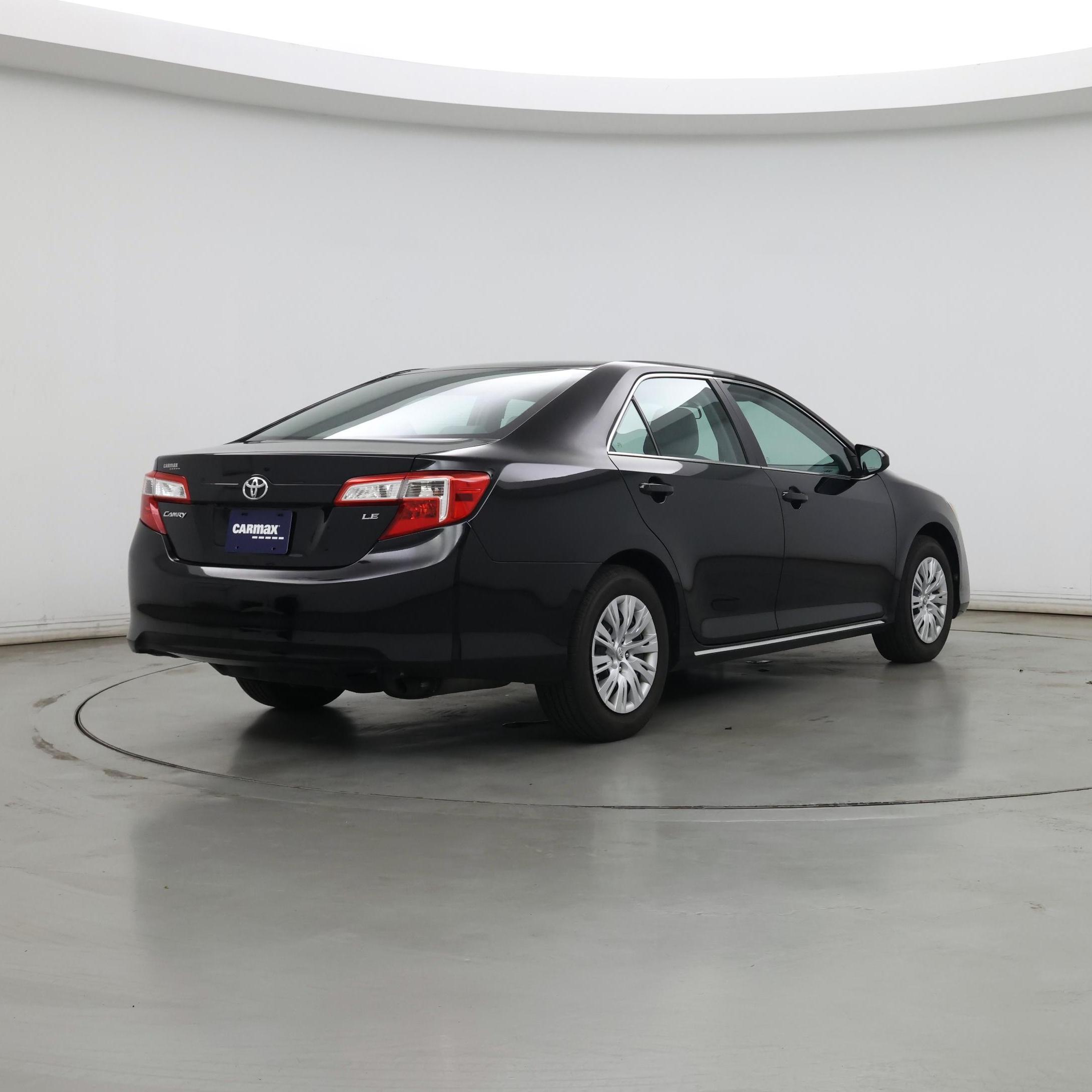 Thumbnail: 2014 Toyota Camry - 8