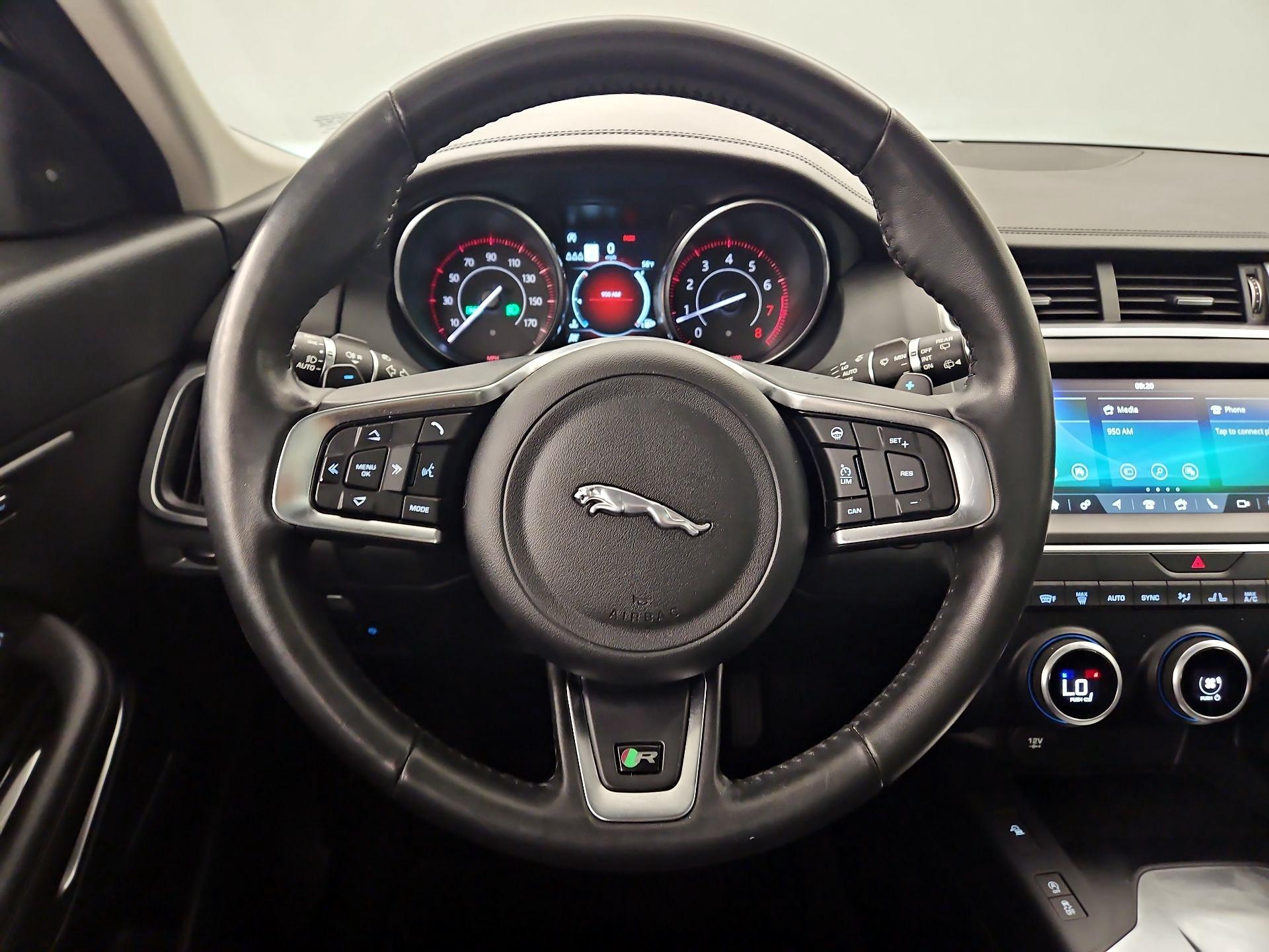 Thumbnail: 2019 Jaguar E-Pace - 10