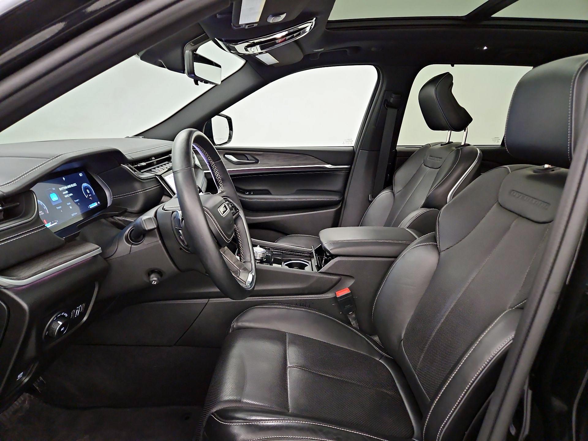 Thumbnail: 2022 Jeep Grand Cherokee - 11