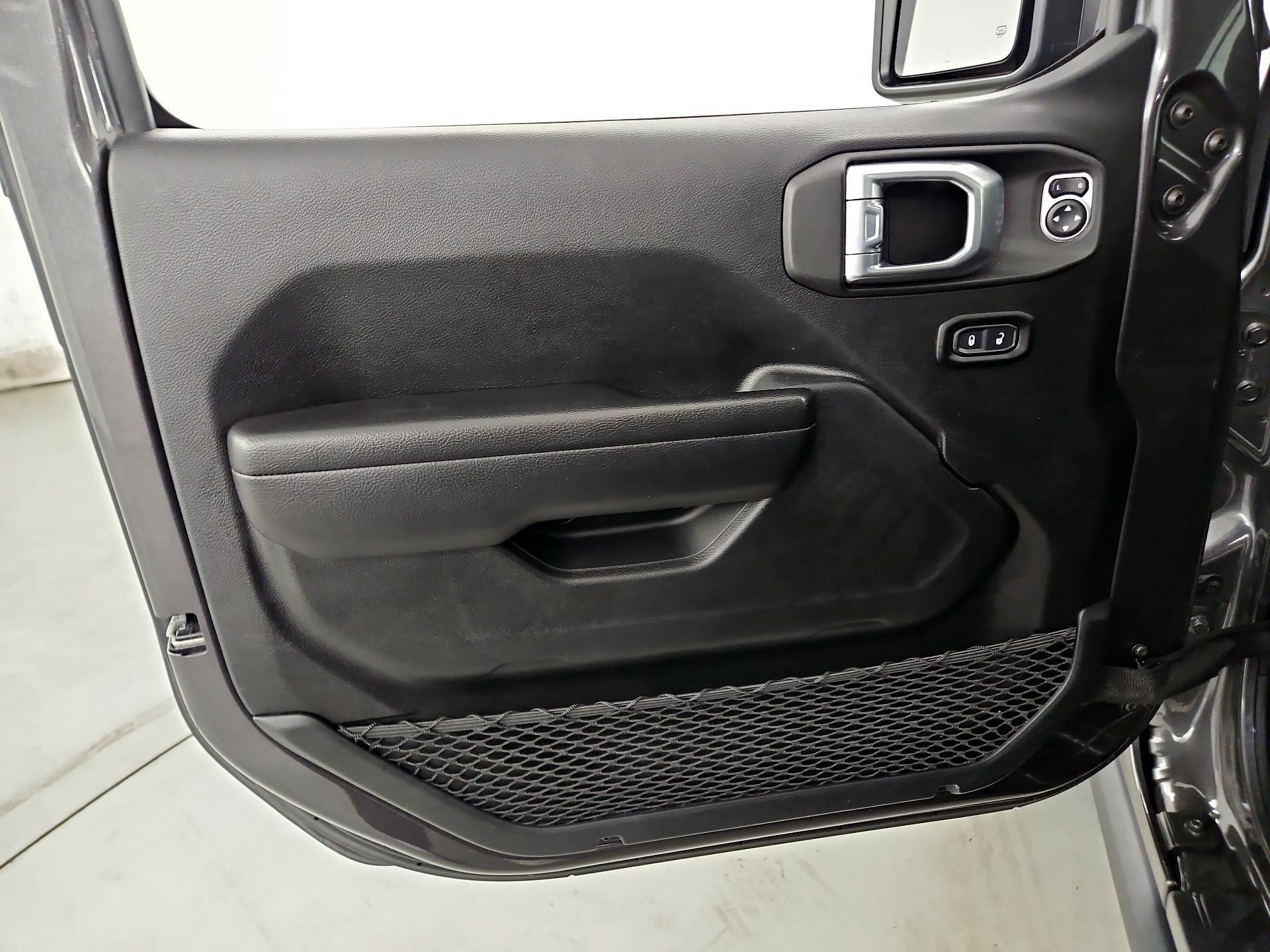 Thumbnail: 2021 Jeep Wrangler - 12