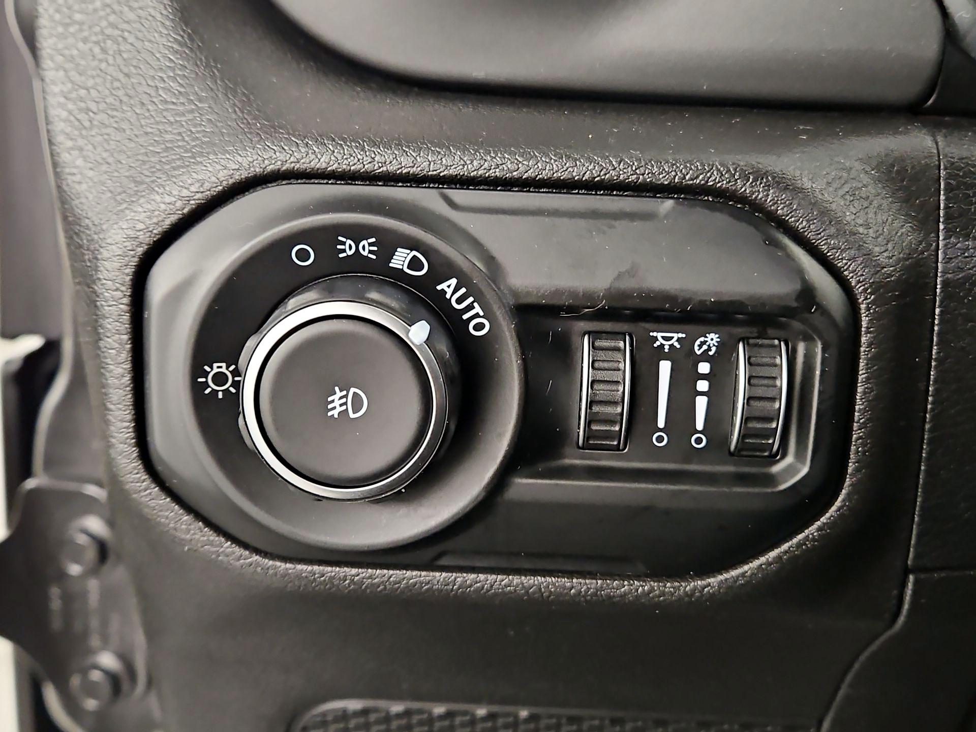 Thumbnail: 2021 Jeep Wrangler - 13
