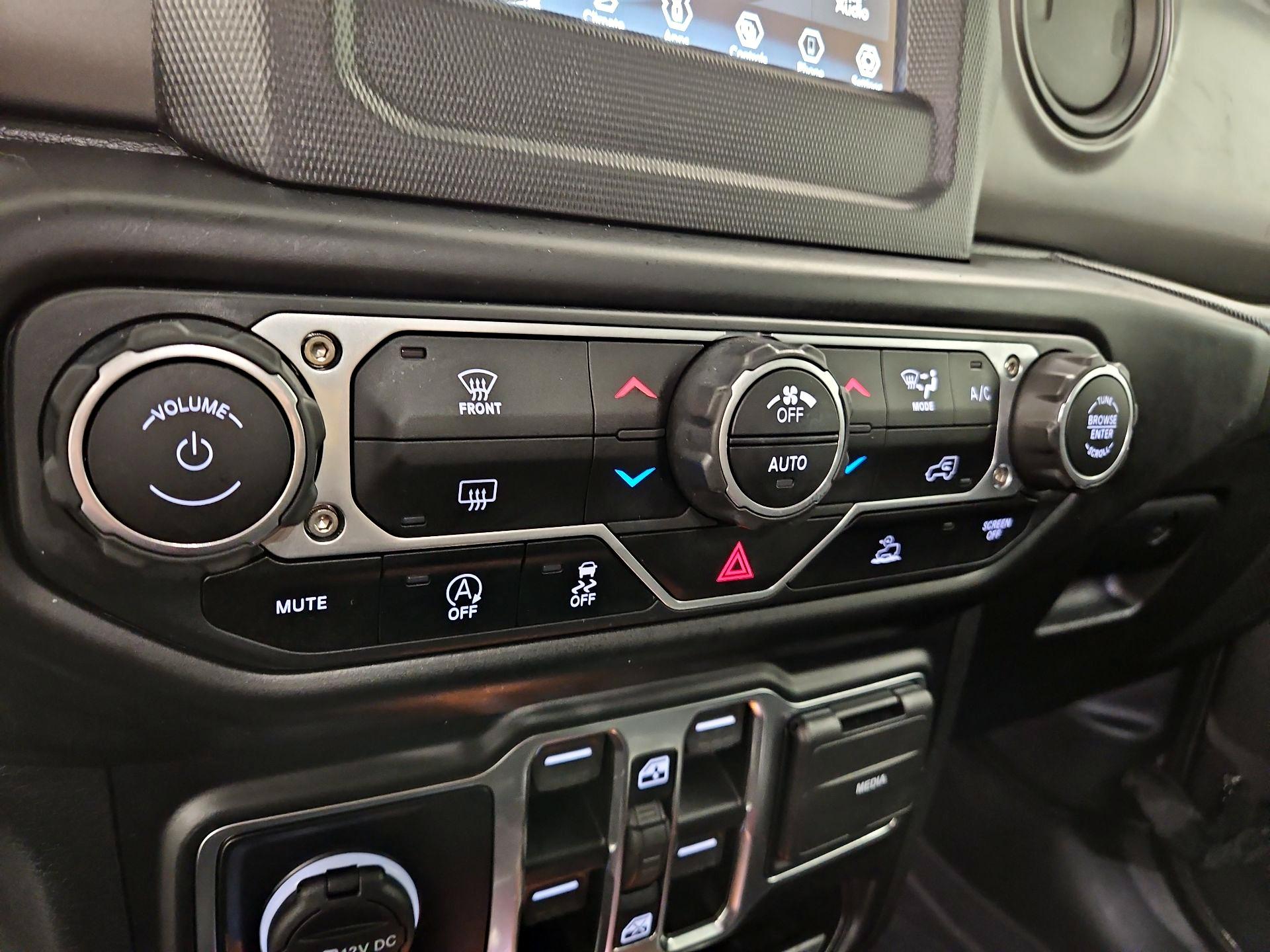 Thumbnail: 2021 Jeep Wrangler - 16