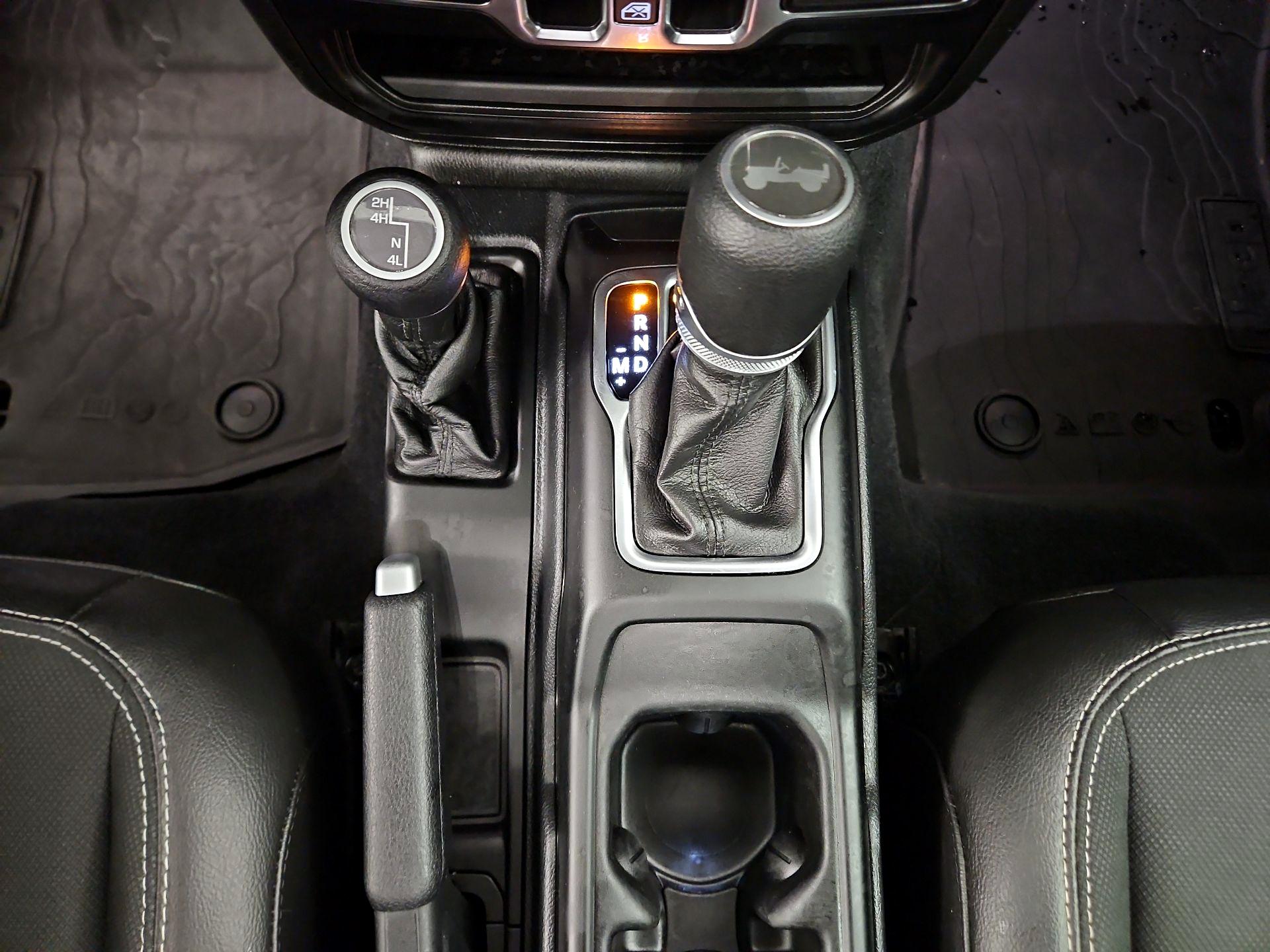 Thumbnail: 2021 Jeep Wrangler - 17