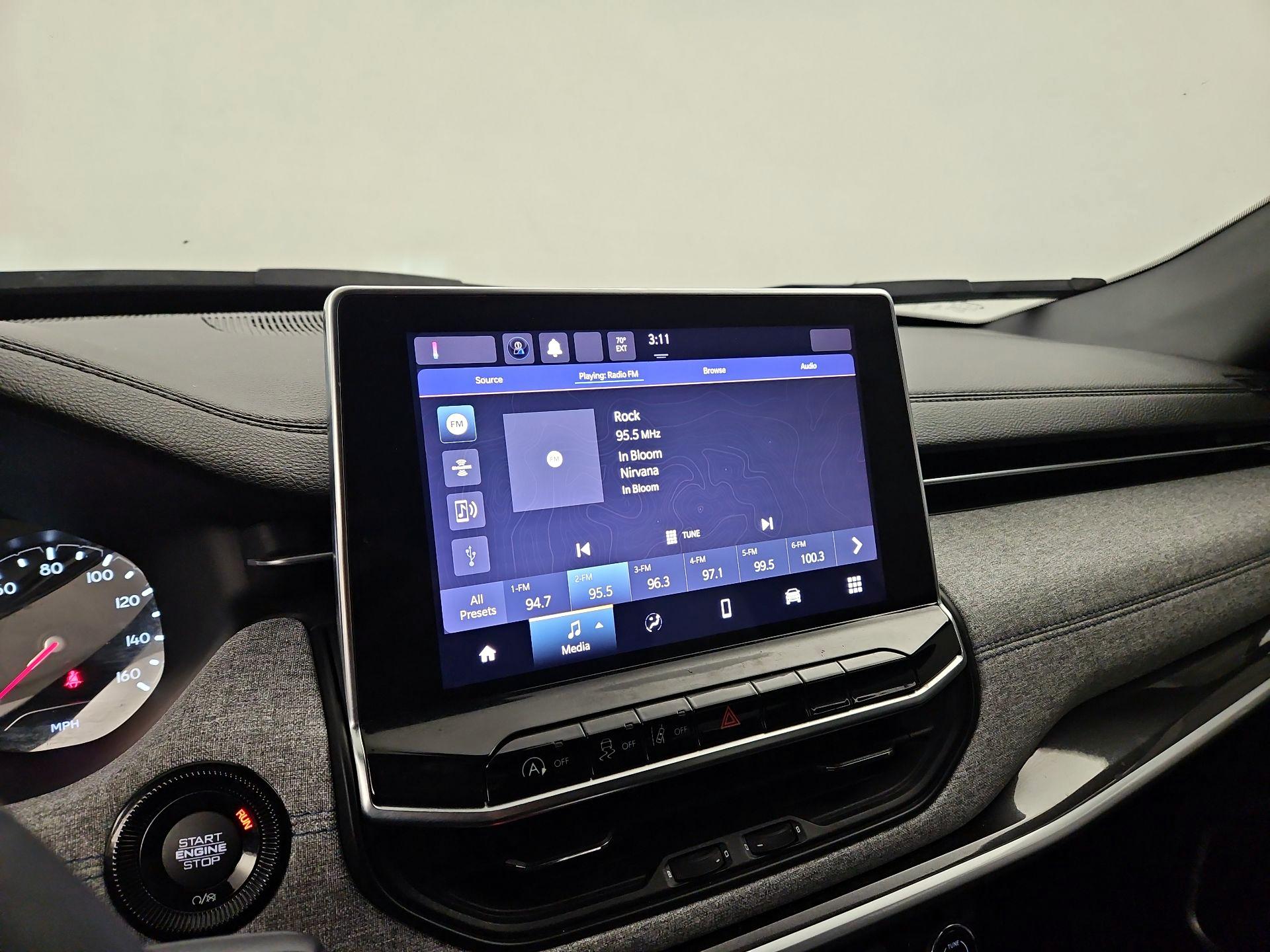 Thumbnail: 2023 Jeep Compass - 15