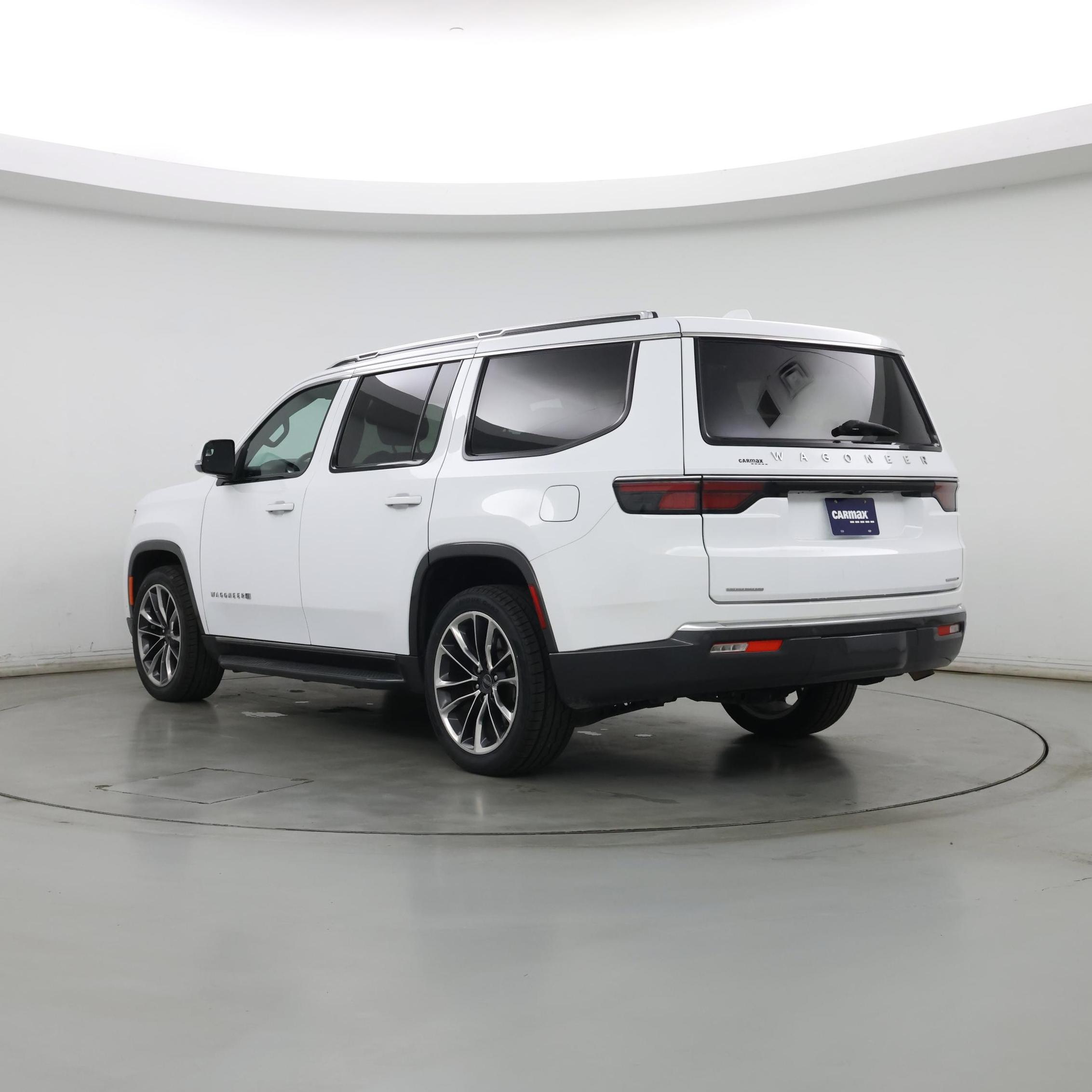 Thumbnail: 2022 Jeep Wagoneer - 2