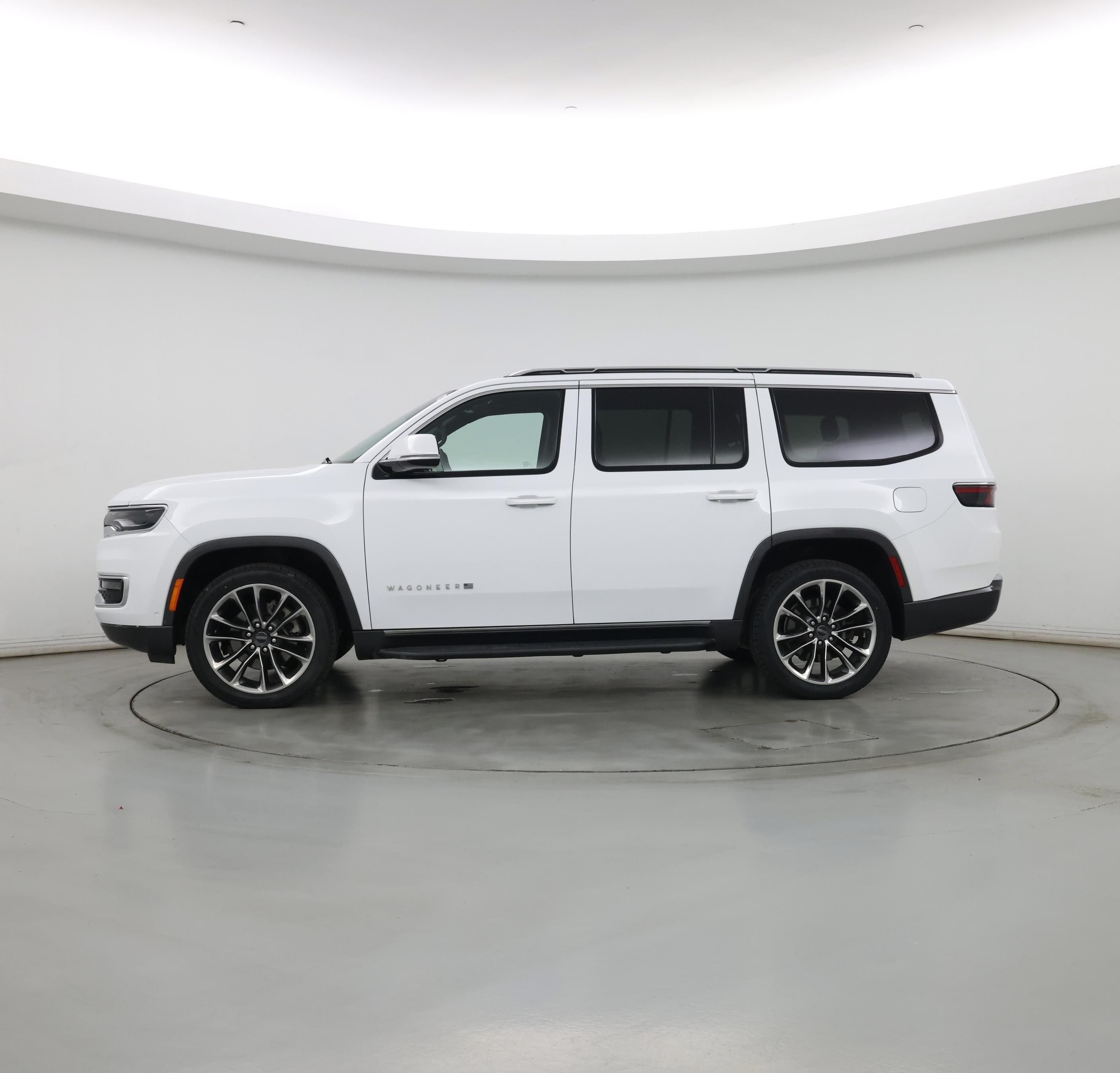 Thumbnail: 2022 Jeep Wagoneer - 3