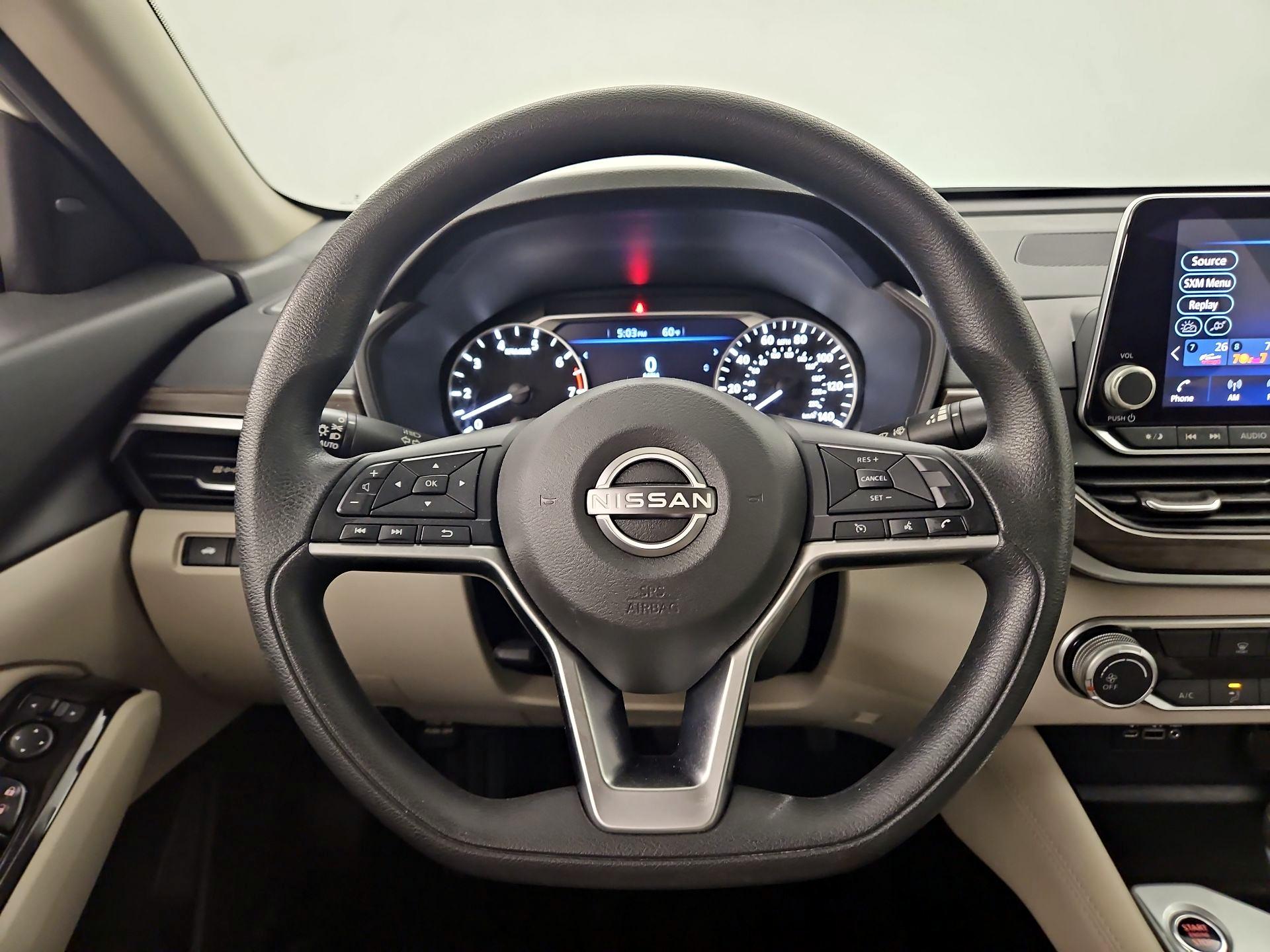 Thumbnail: 2023 Nissan Altima - 10
