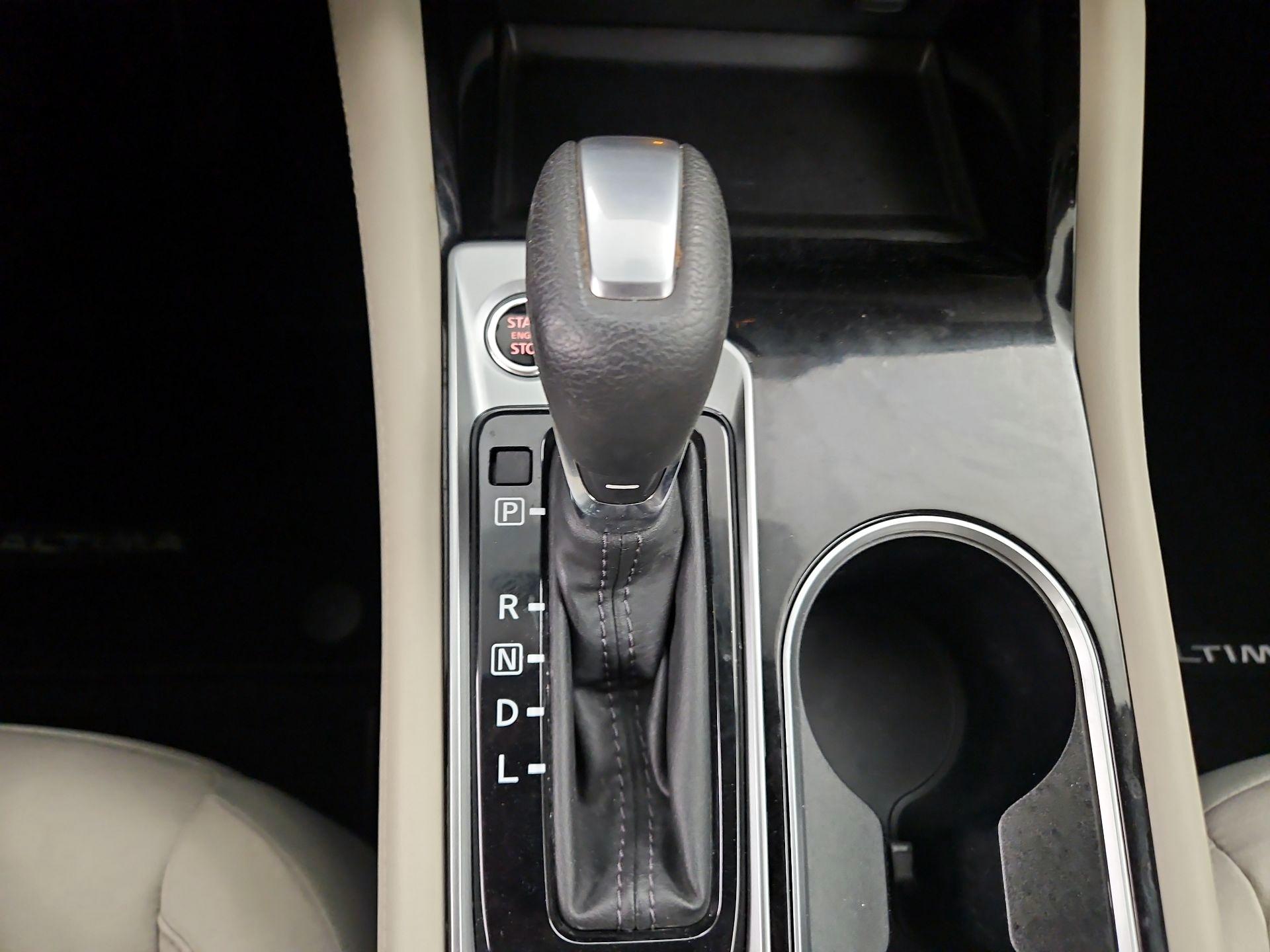 Thumbnail: 2023 Nissan Altima - 17