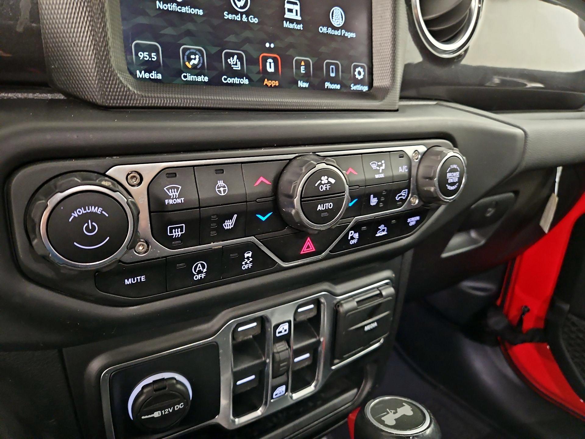 Thumbnail: 2021 Jeep Wrangler - 17