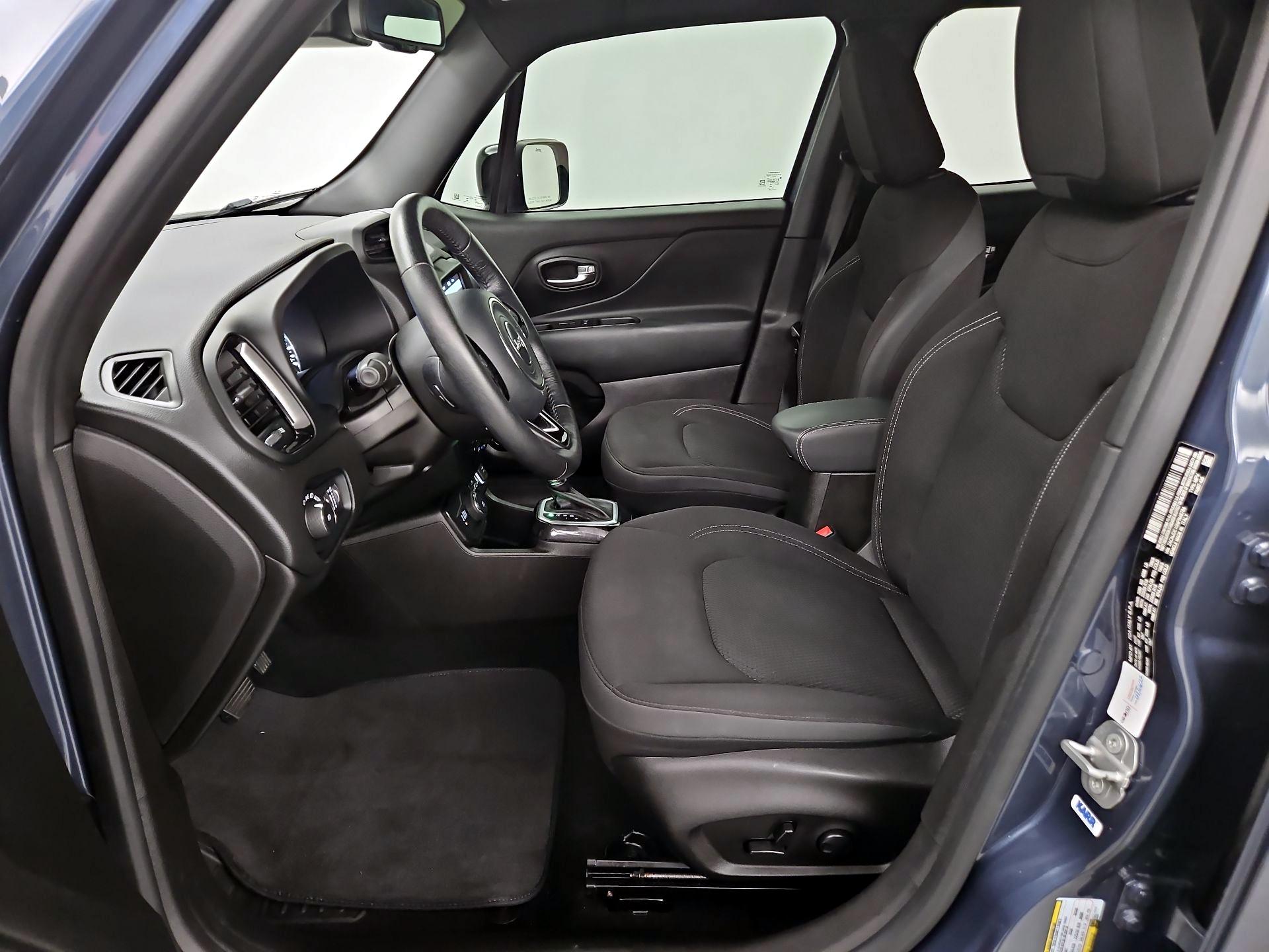 Thumbnail: 2022 Jeep Renegade - 11
