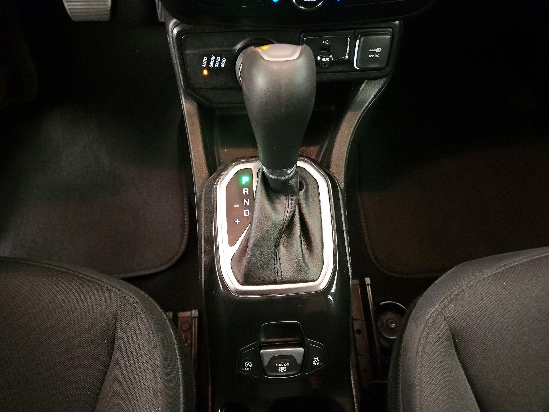 Thumbnail: 2022 Jeep Renegade - 18