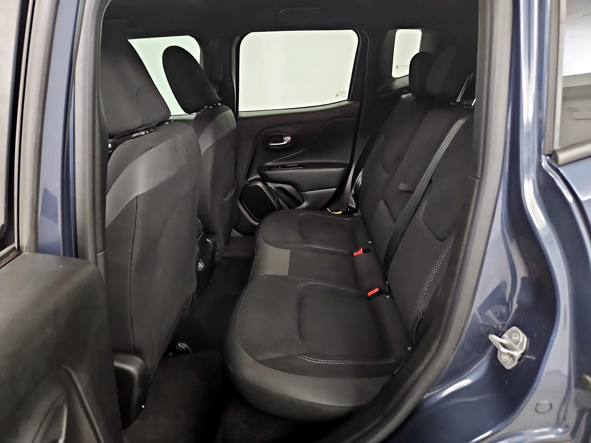 Thumbnail: 2022 Jeep Renegade - 20