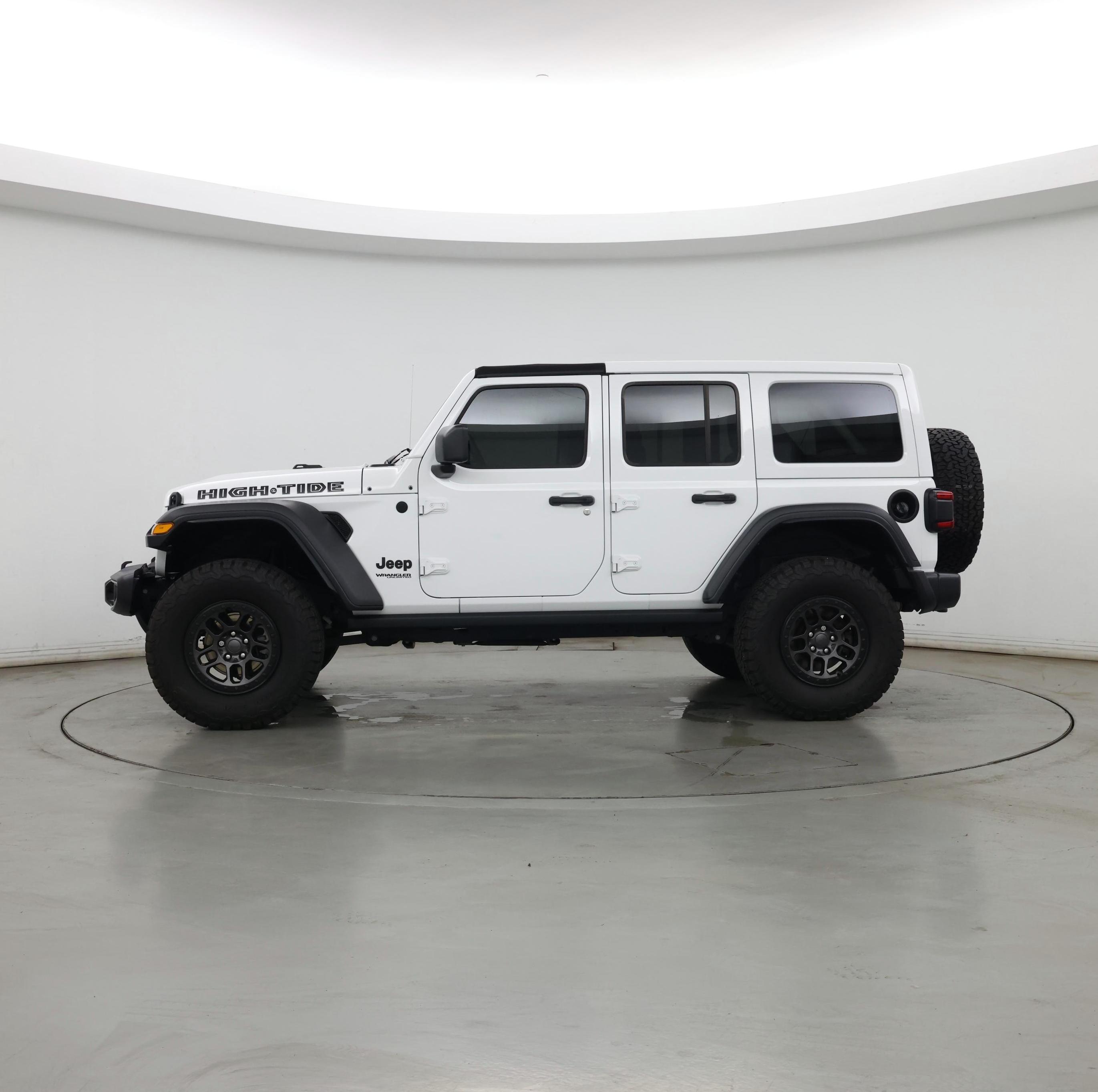 Thumbnail: 2022 Jeep Wrangler - 3