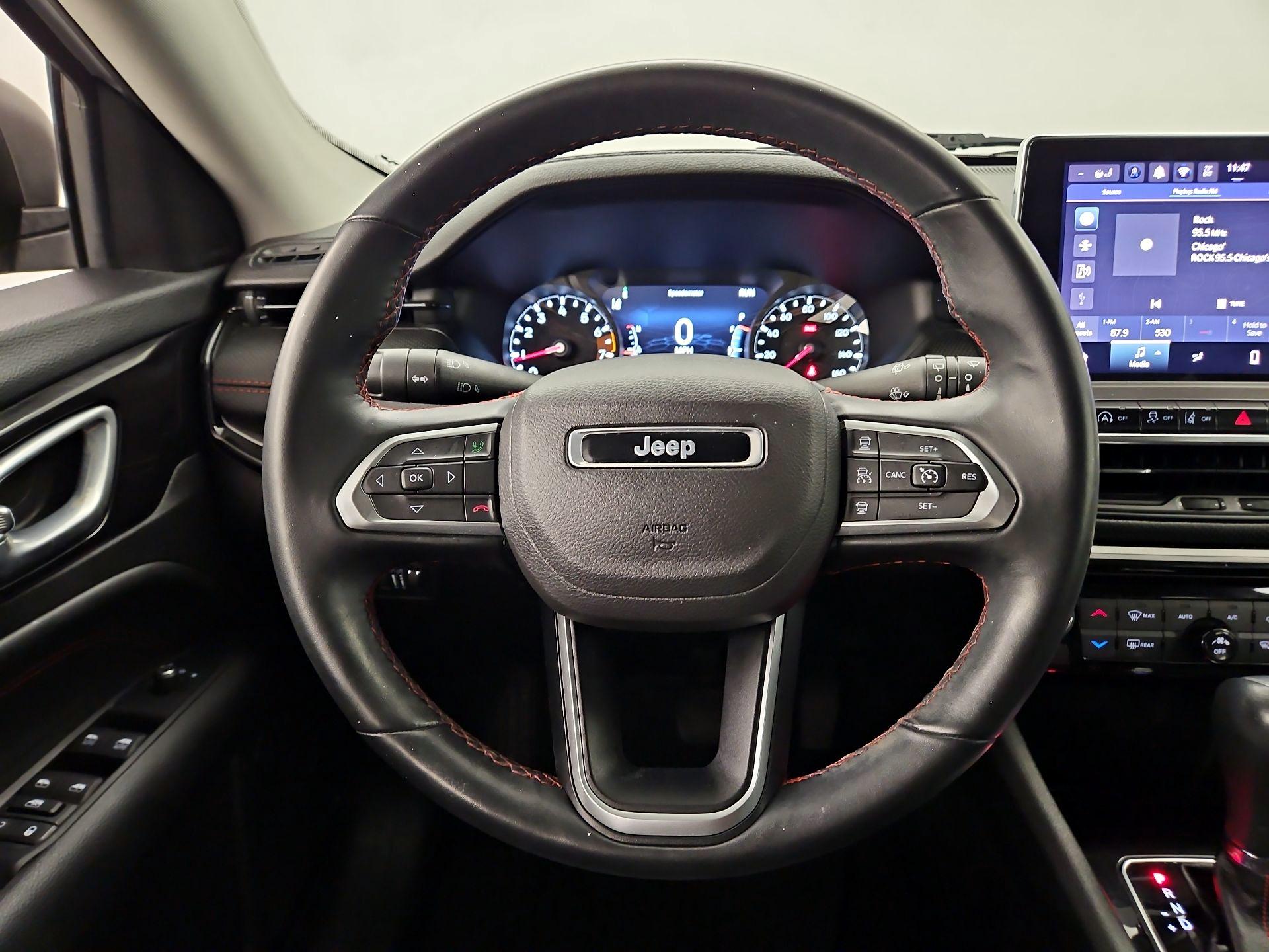 Thumbnail: 2022 Jeep Compass - 10