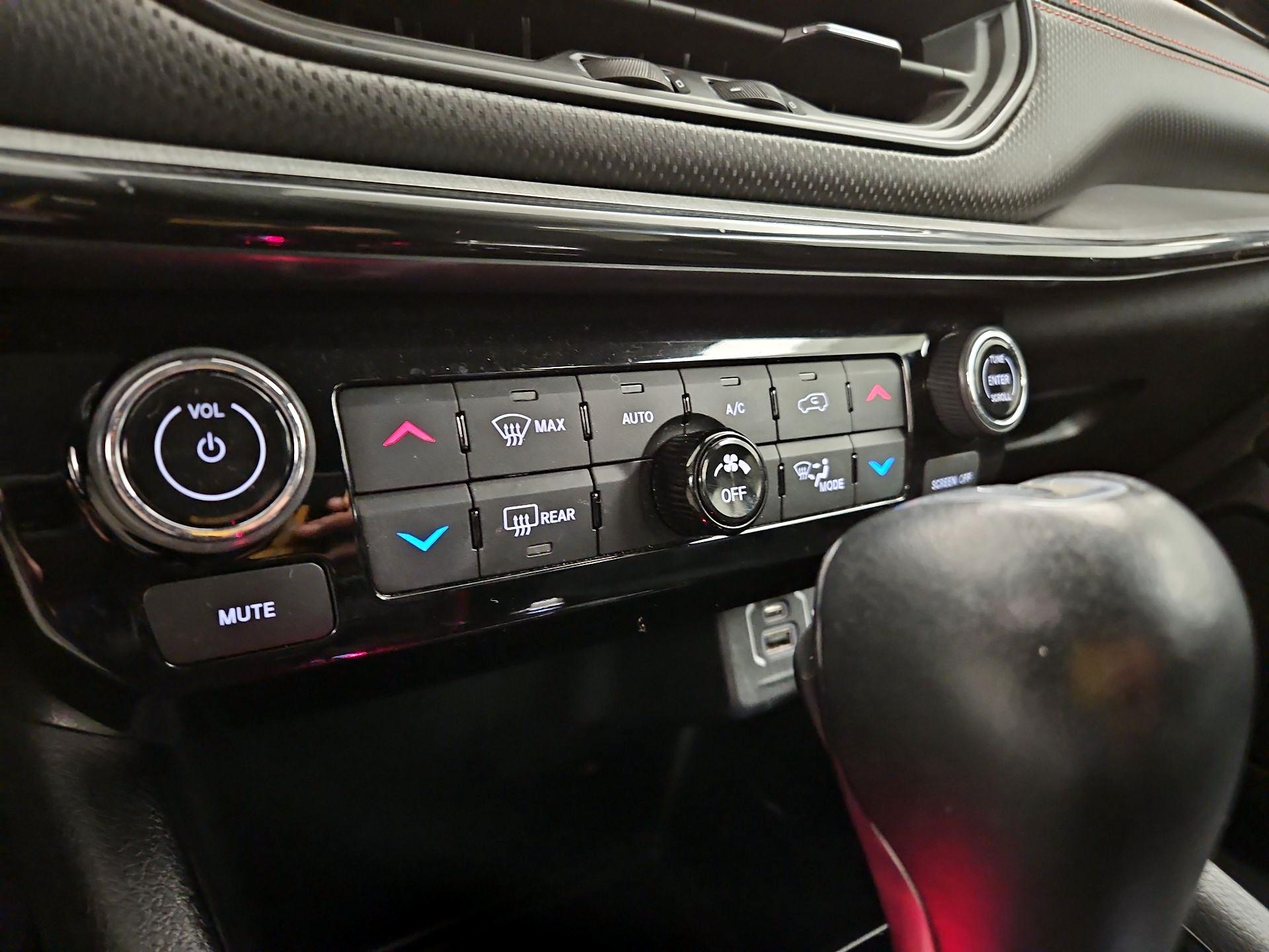 Thumbnail: 2022 Jeep Compass - 16