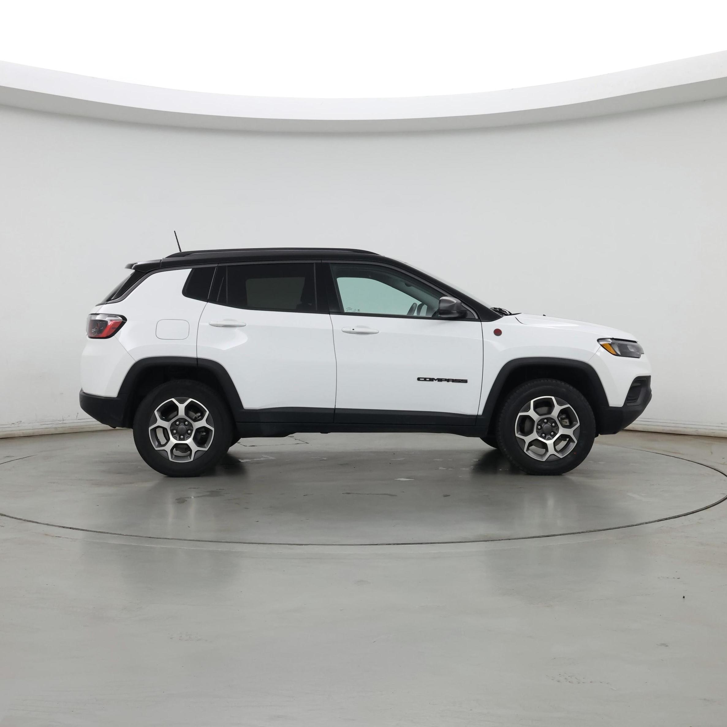 Thumbnail: 2022 Jeep Compass - 7