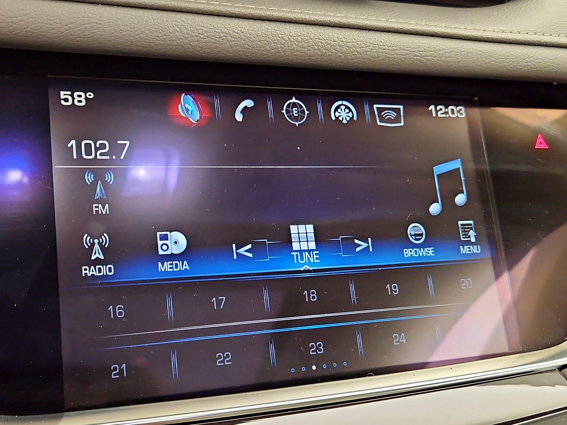 Thumbnail: 2017 Cadillac XT5 - 15