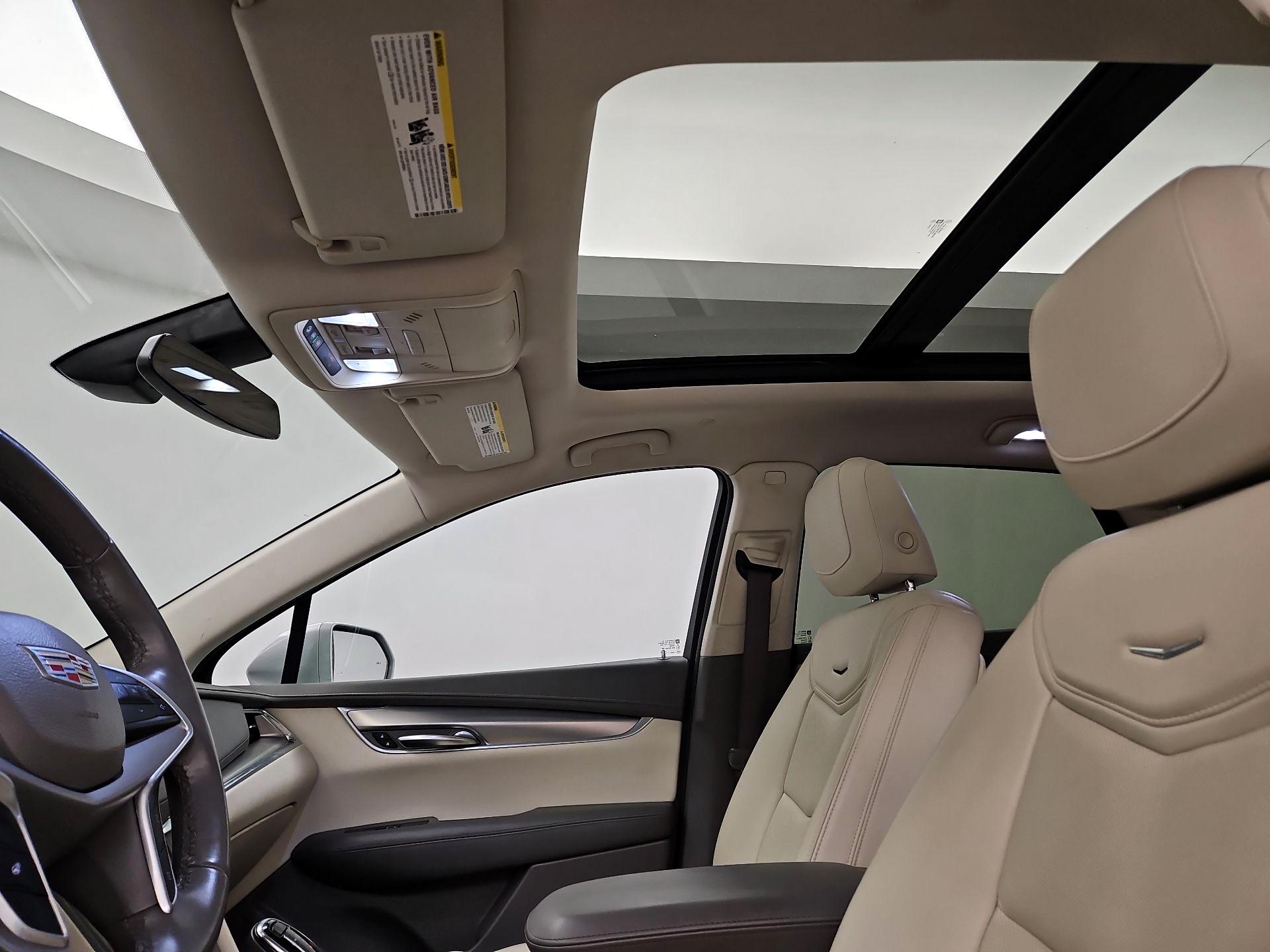 Thumbnail: 2017 Cadillac XT5 - 19