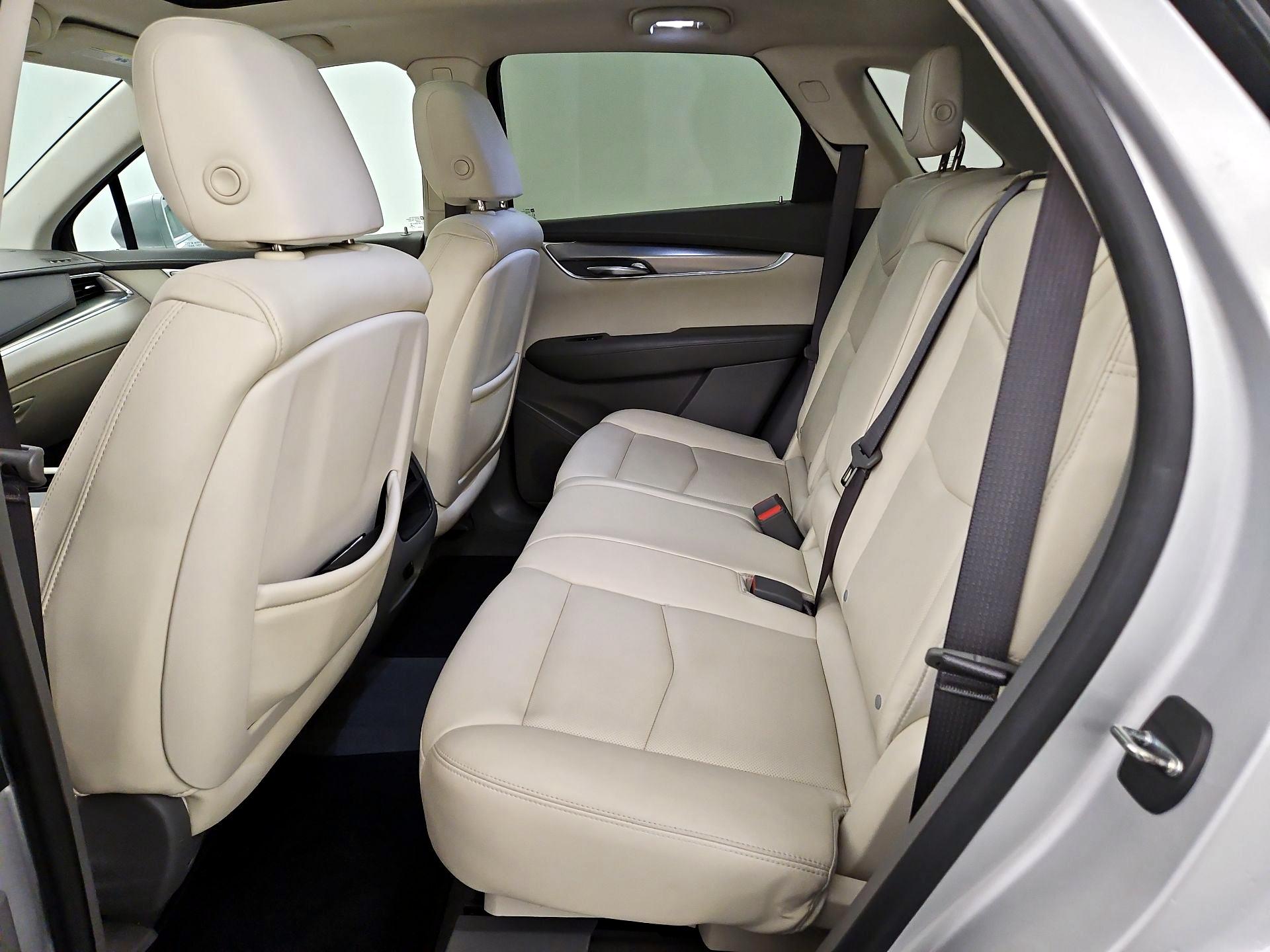 Thumbnail: 2017 Cadillac XT5 - 20