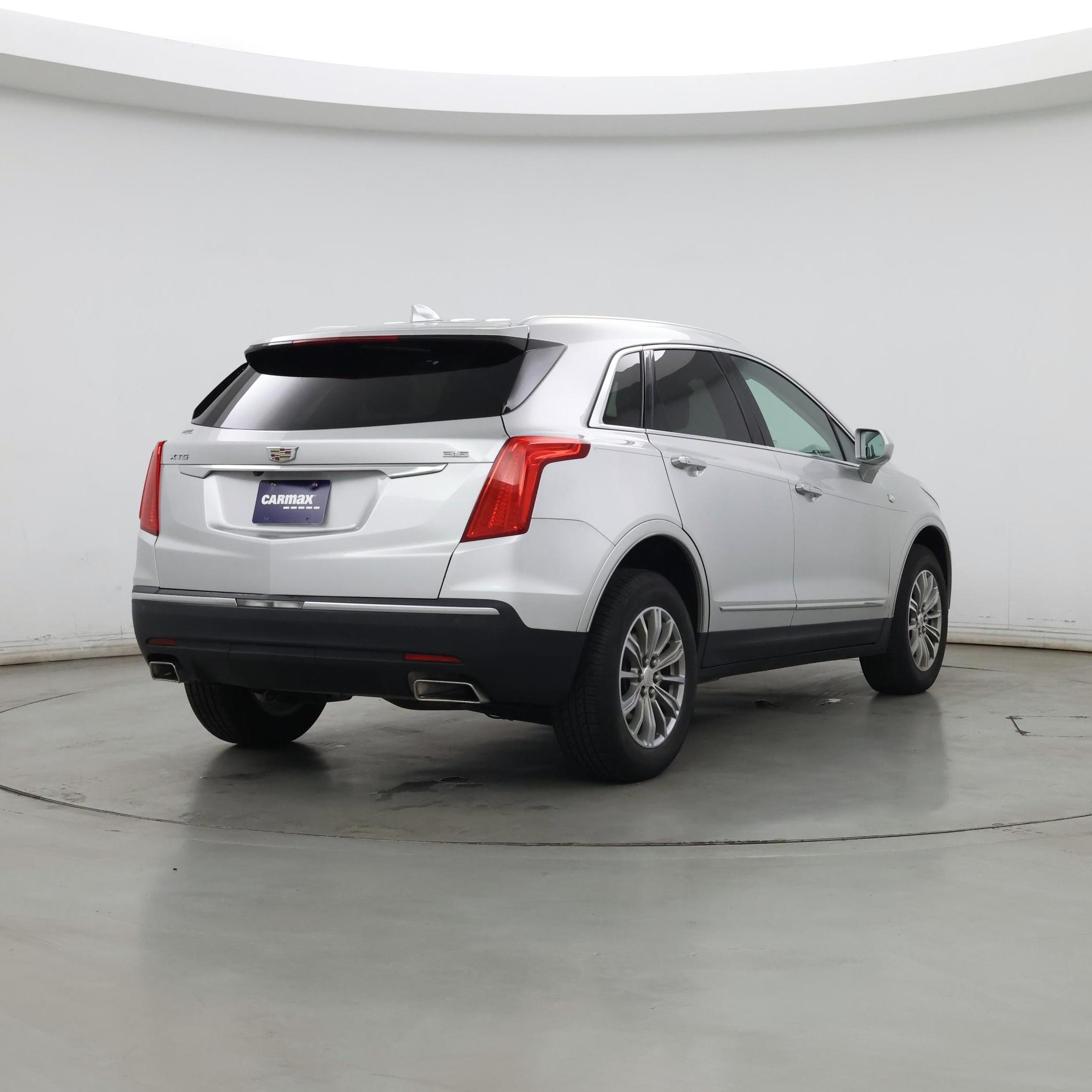 Thumbnail: 2017 Cadillac XT5 - 8