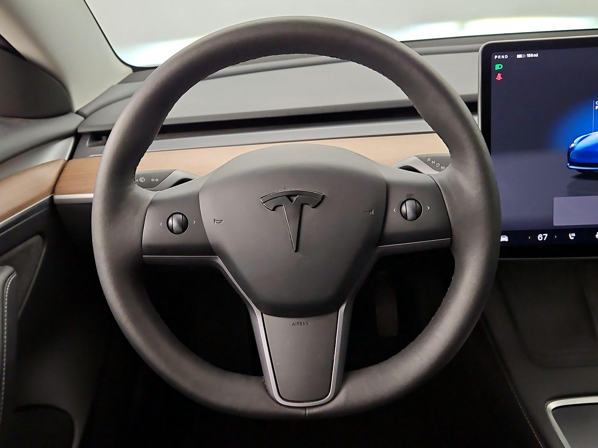 Thumbnail: 2023 Tesla Model 3 - 10