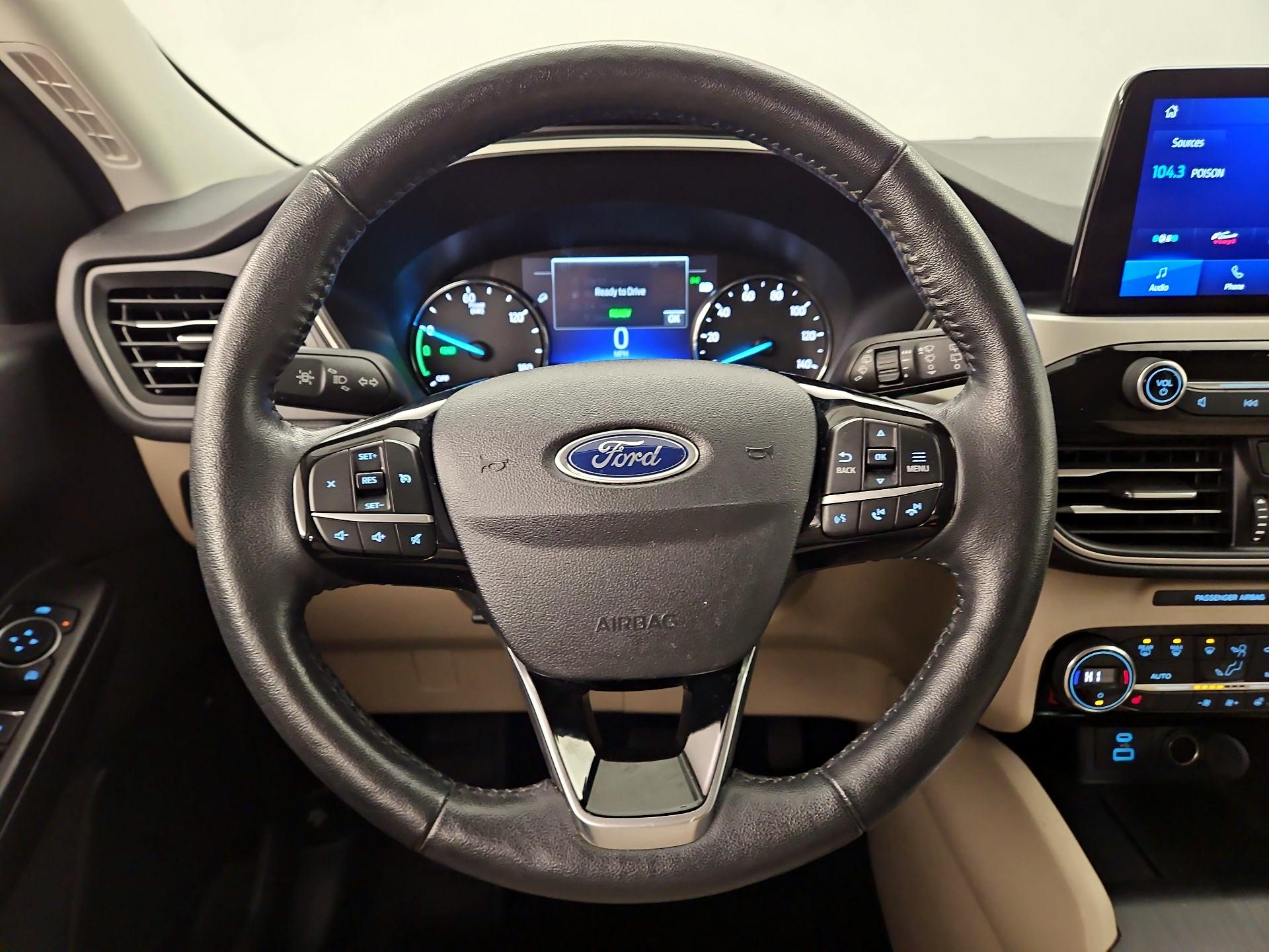 Thumbnail: 2021 Ford Escape - 10
