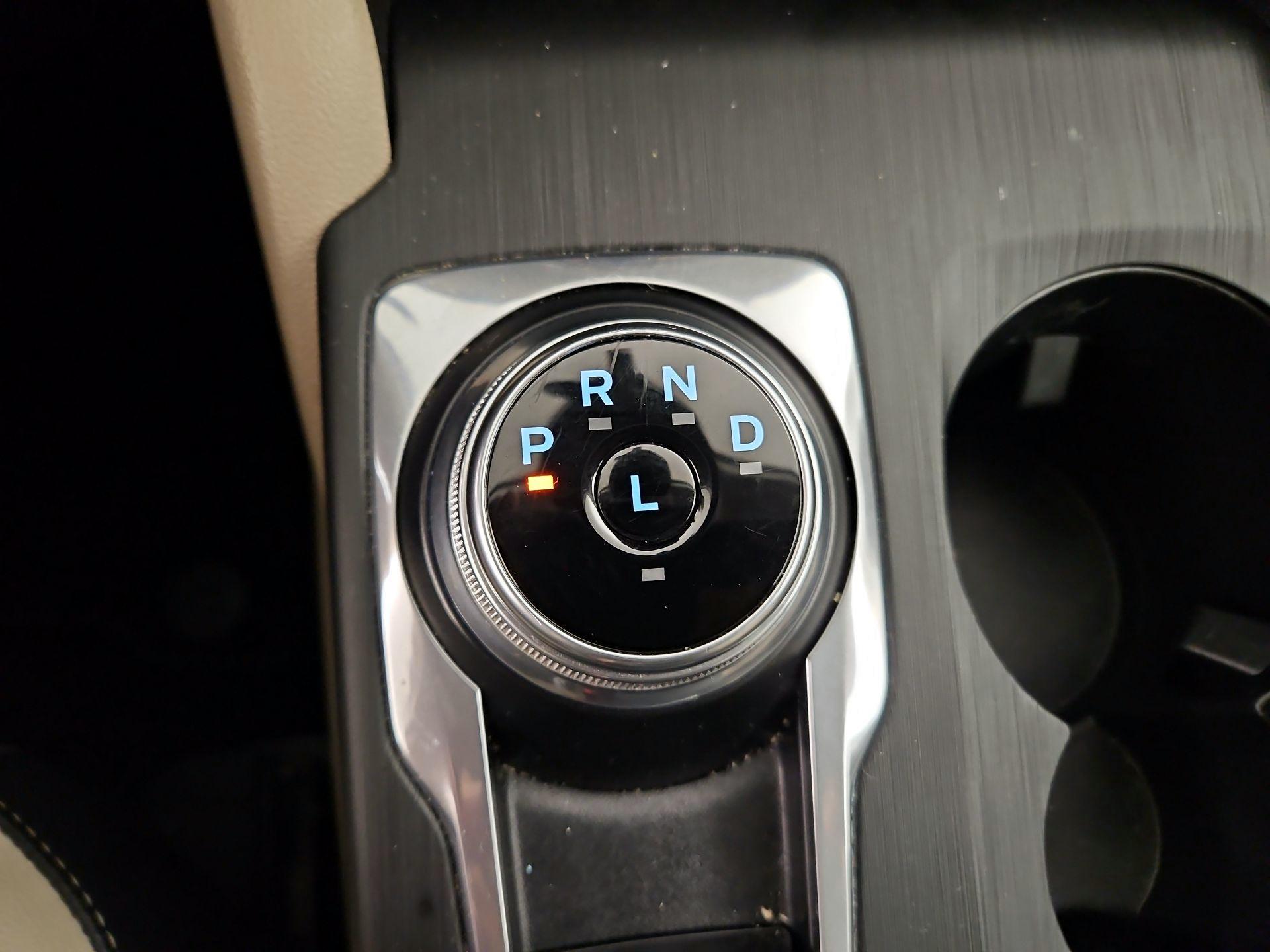 Thumbnail: 2021 Ford Escape - 17