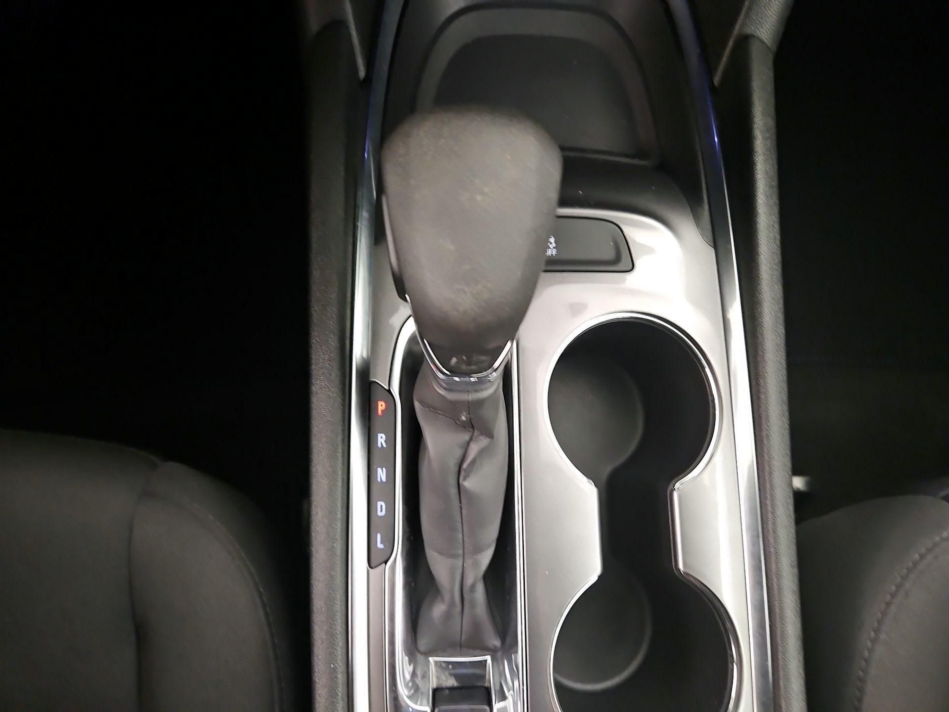 Thumbnail: 2023 Chevrolet Malibu - 17
