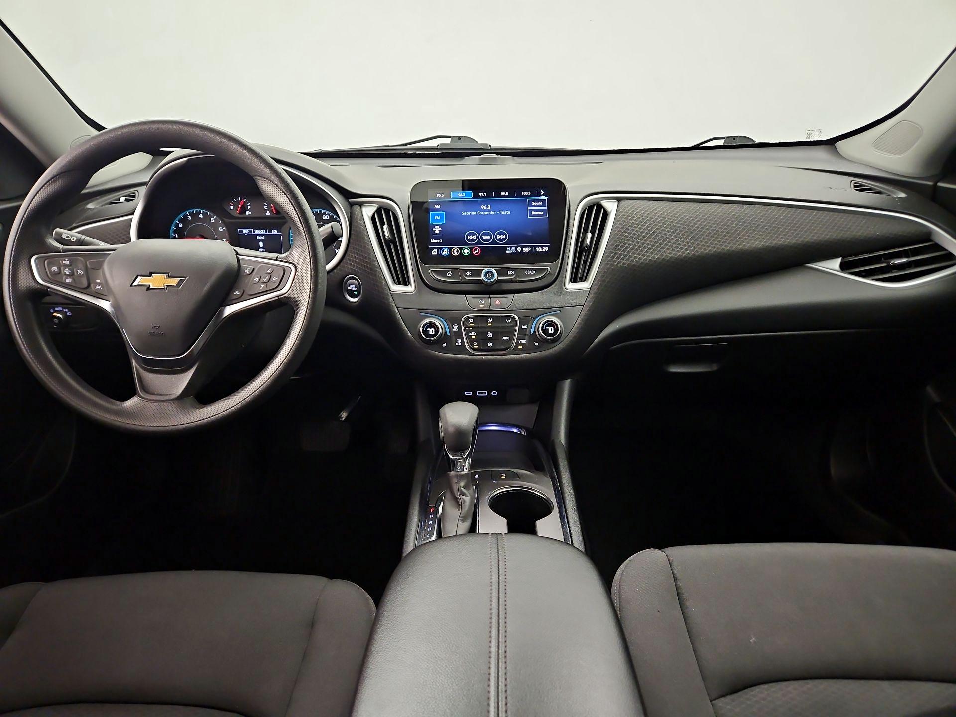 Thumbnail: 2024 Chevrolet Malibu - 9