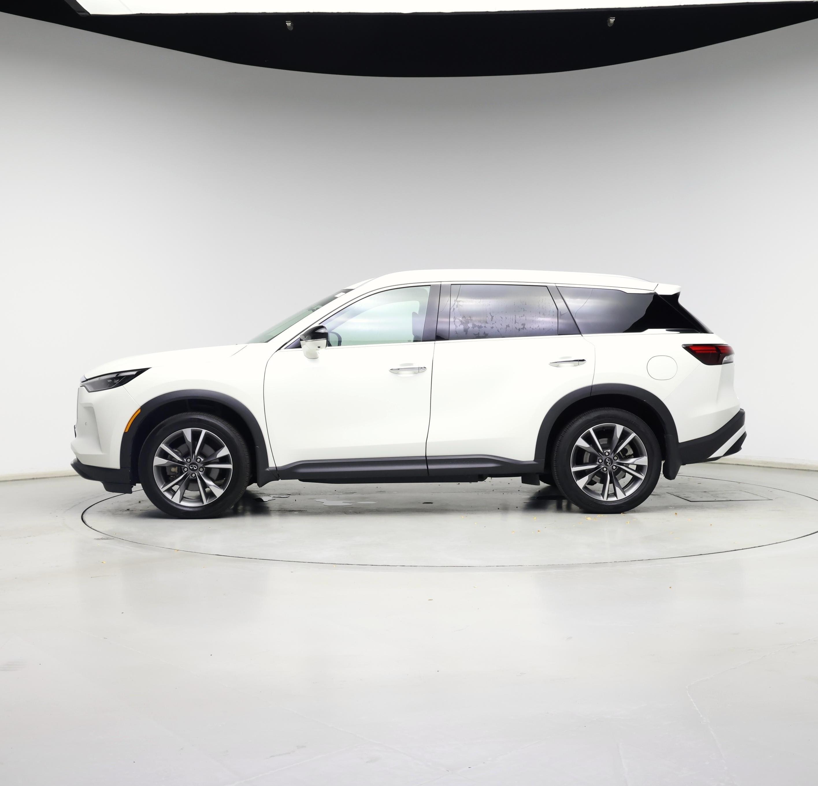 Thumbnail: 2023 INFINITI QX60 - 3