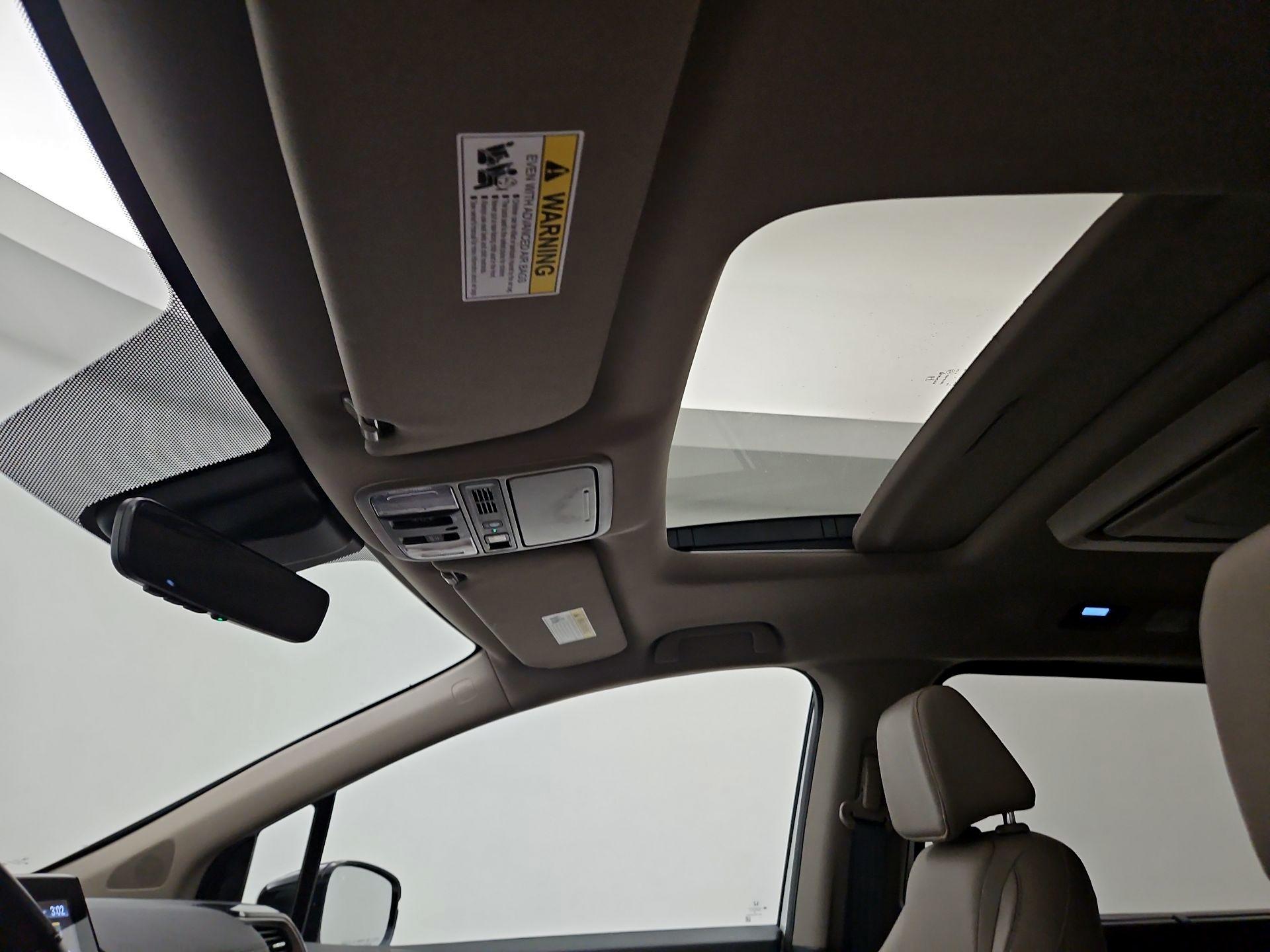 Thumbnail: 2020 Honda Odyssey - 20