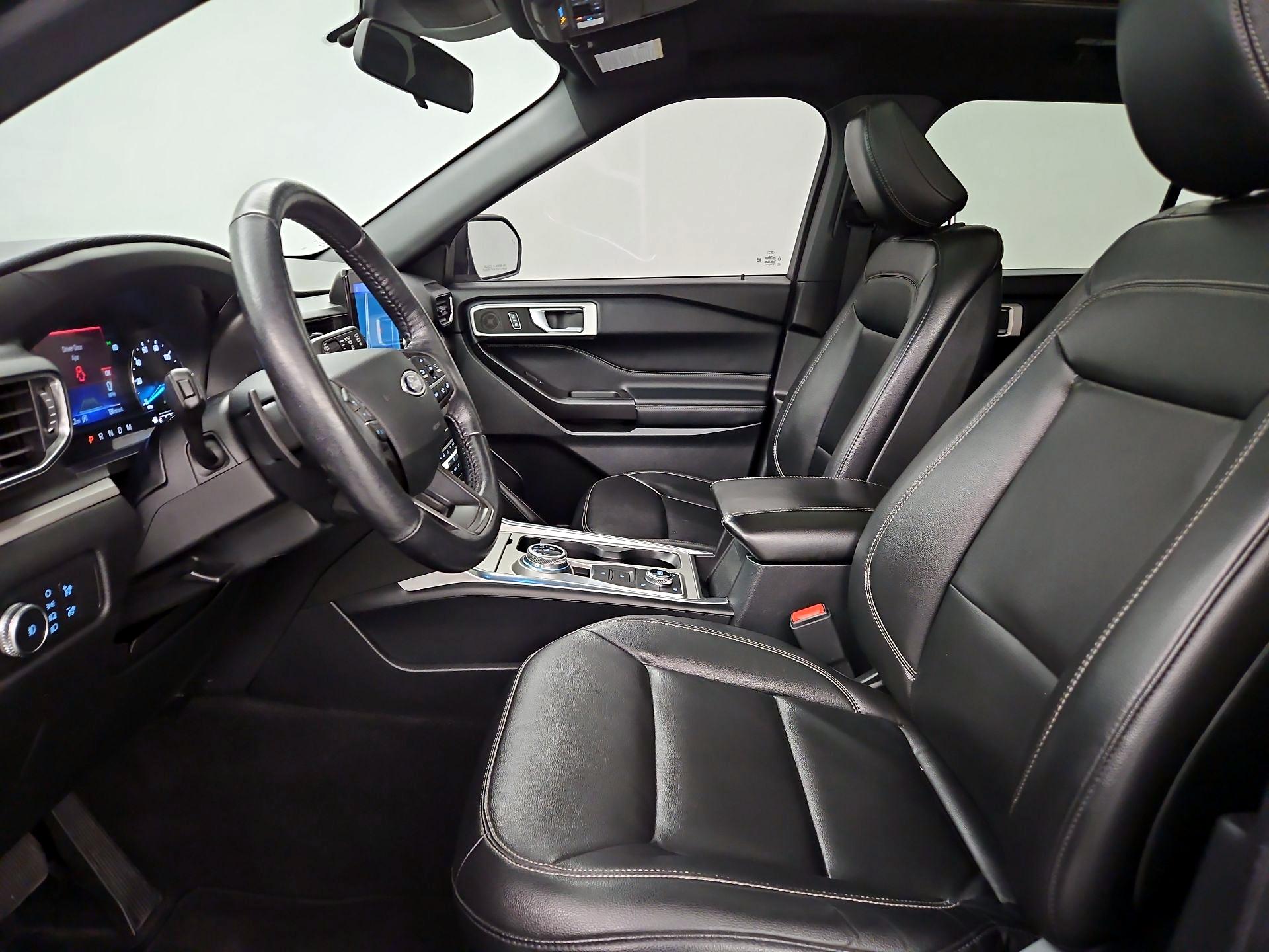 Thumbnail: 2020 Ford Explorer - 11