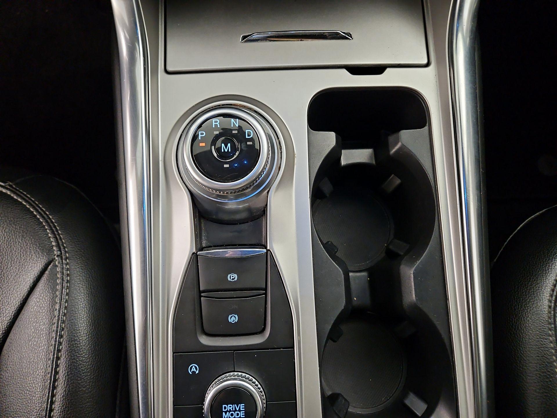 Thumbnail: 2020 Ford Explorer - 18