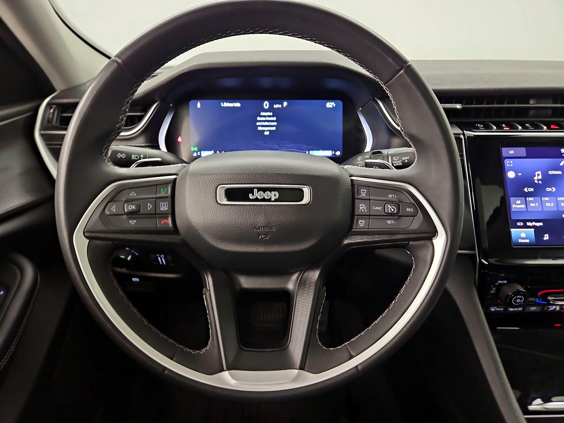 Thumbnail: 2023 Jeep Grand Cherokee - 10