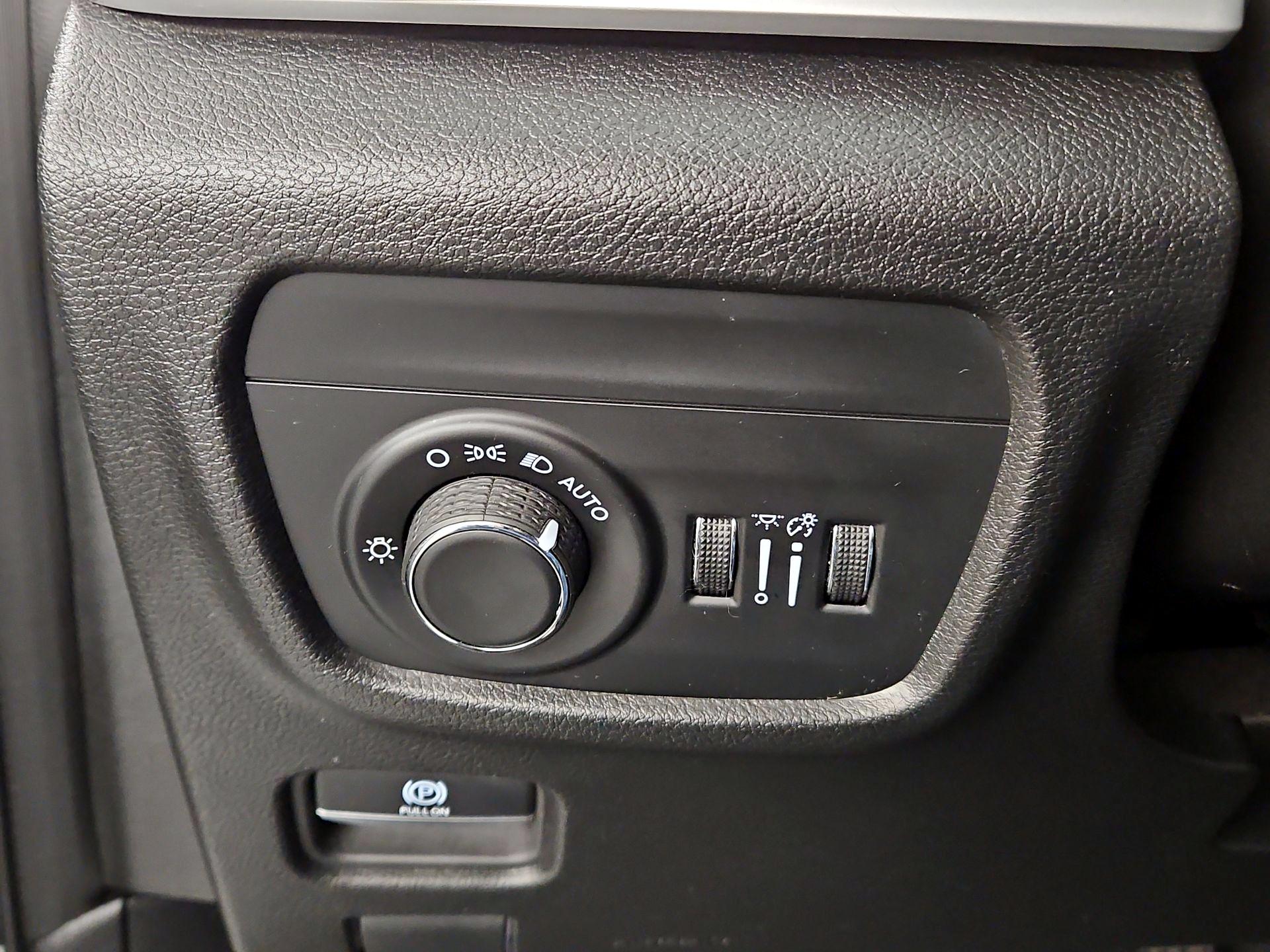 Thumbnail: 2023 Jeep Grand Cherokee - 13