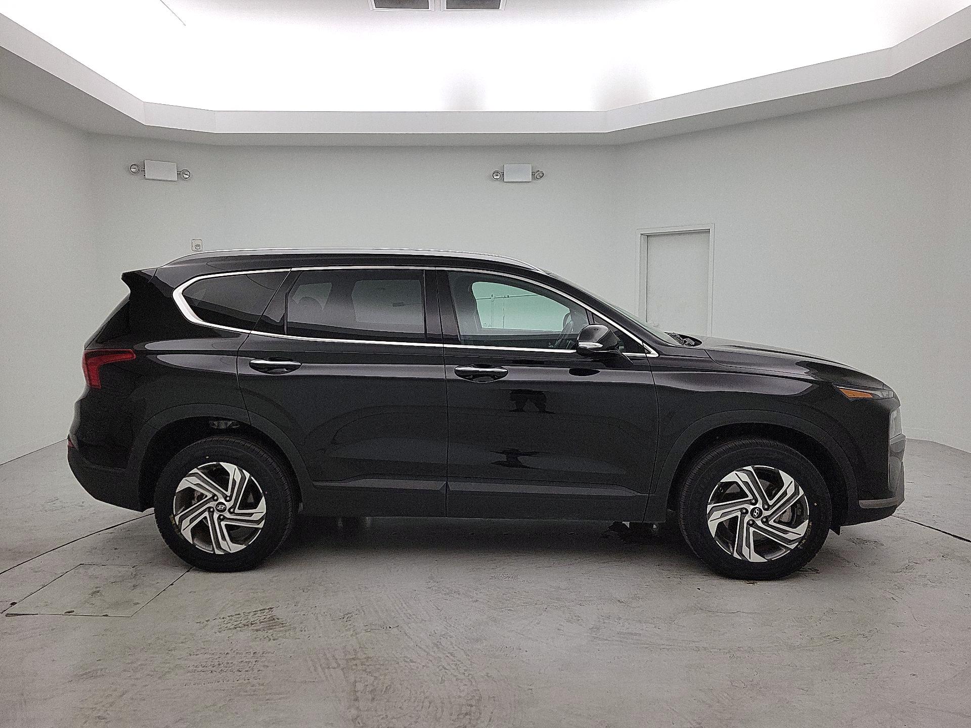 Thumbnail: 2023 Hyundai Santa Fe - 4