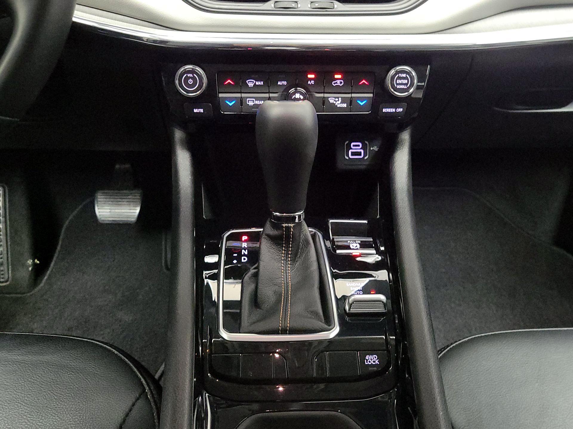 Thumbnail: 2022 Jeep Compass - 17