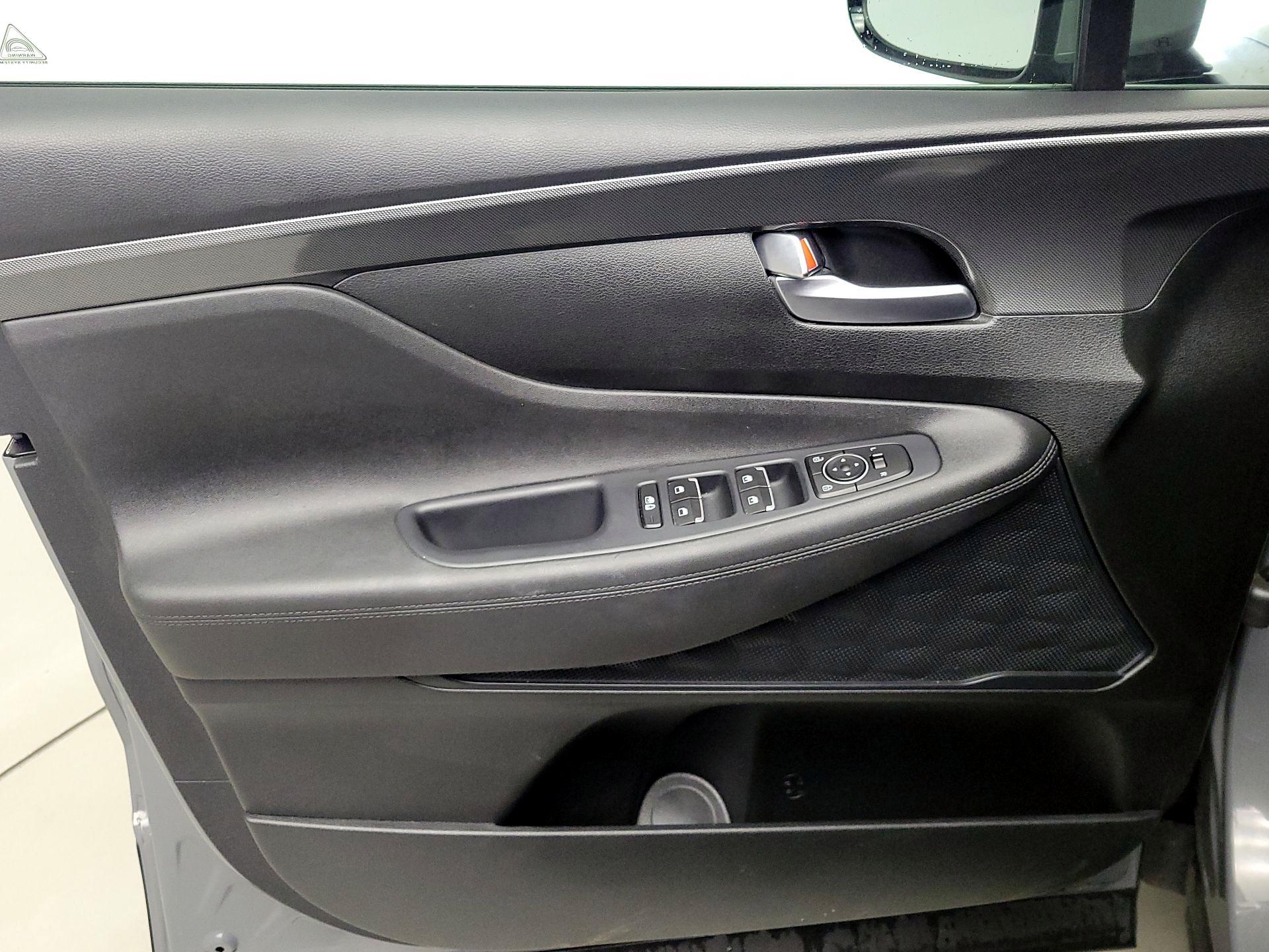 Thumbnail: 2023 Hyundai Santa Fe - 12
