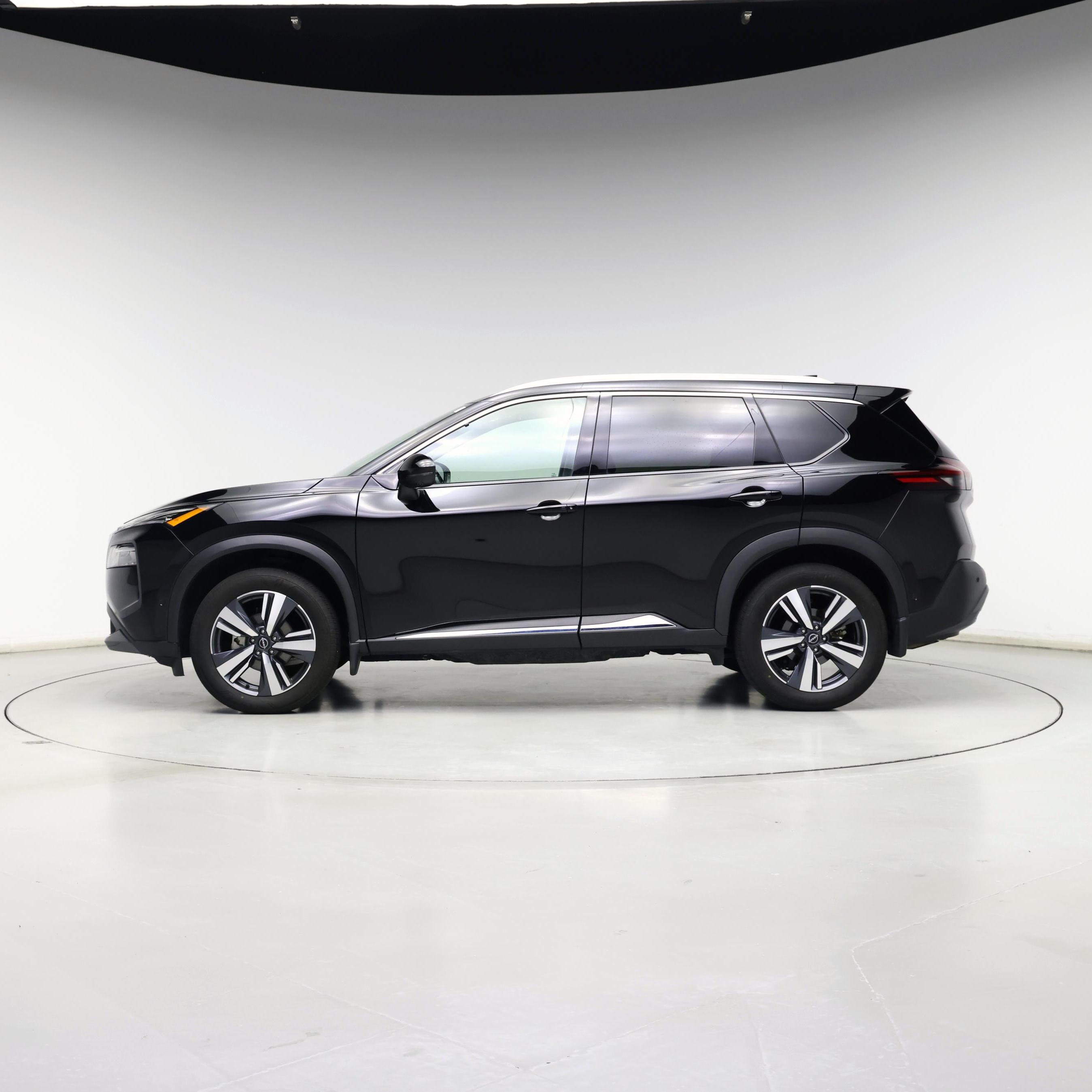 Thumbnail: 2022 Nissan Rogue - 3