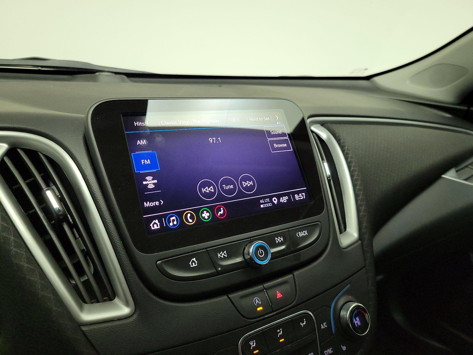 Thumbnail: 2022 Chevrolet Malibu - 15