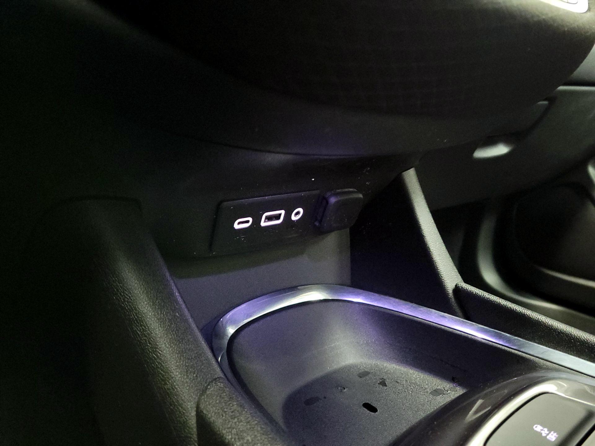 Thumbnail: 2022 Chevrolet Malibu - 18