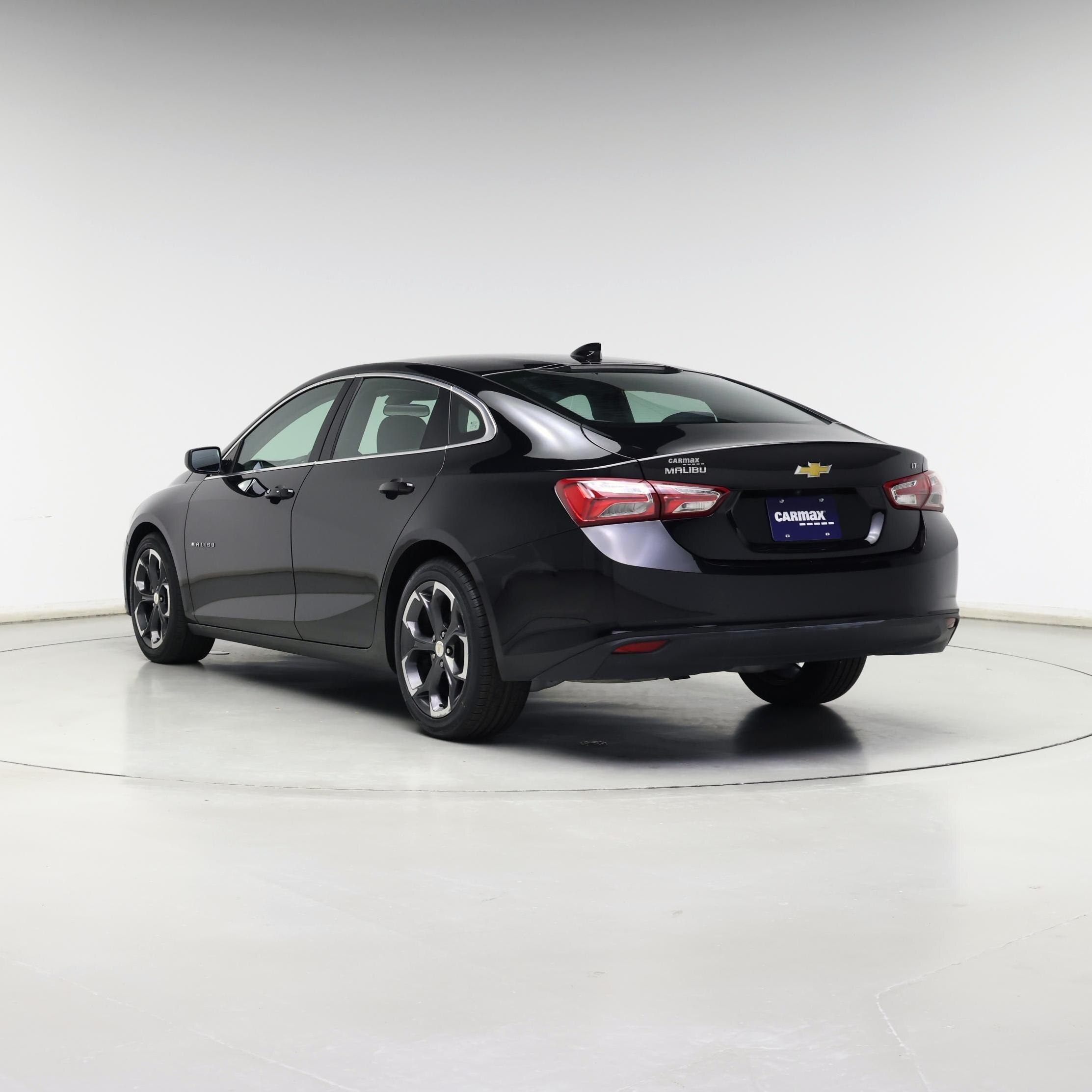 Thumbnail: 2022 Chevrolet Malibu - 2